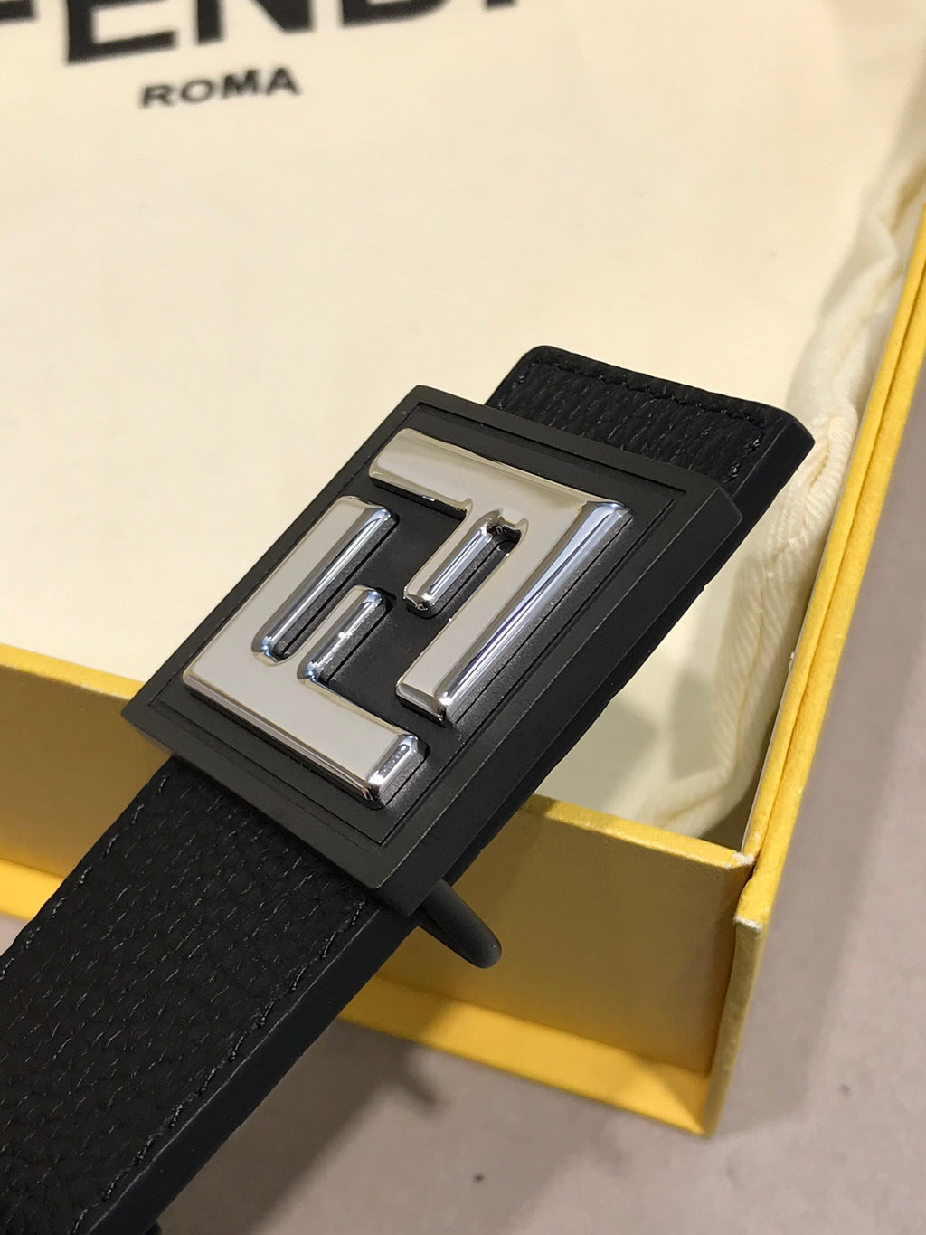 P1Q64F85 Popular  High quality belt With full package