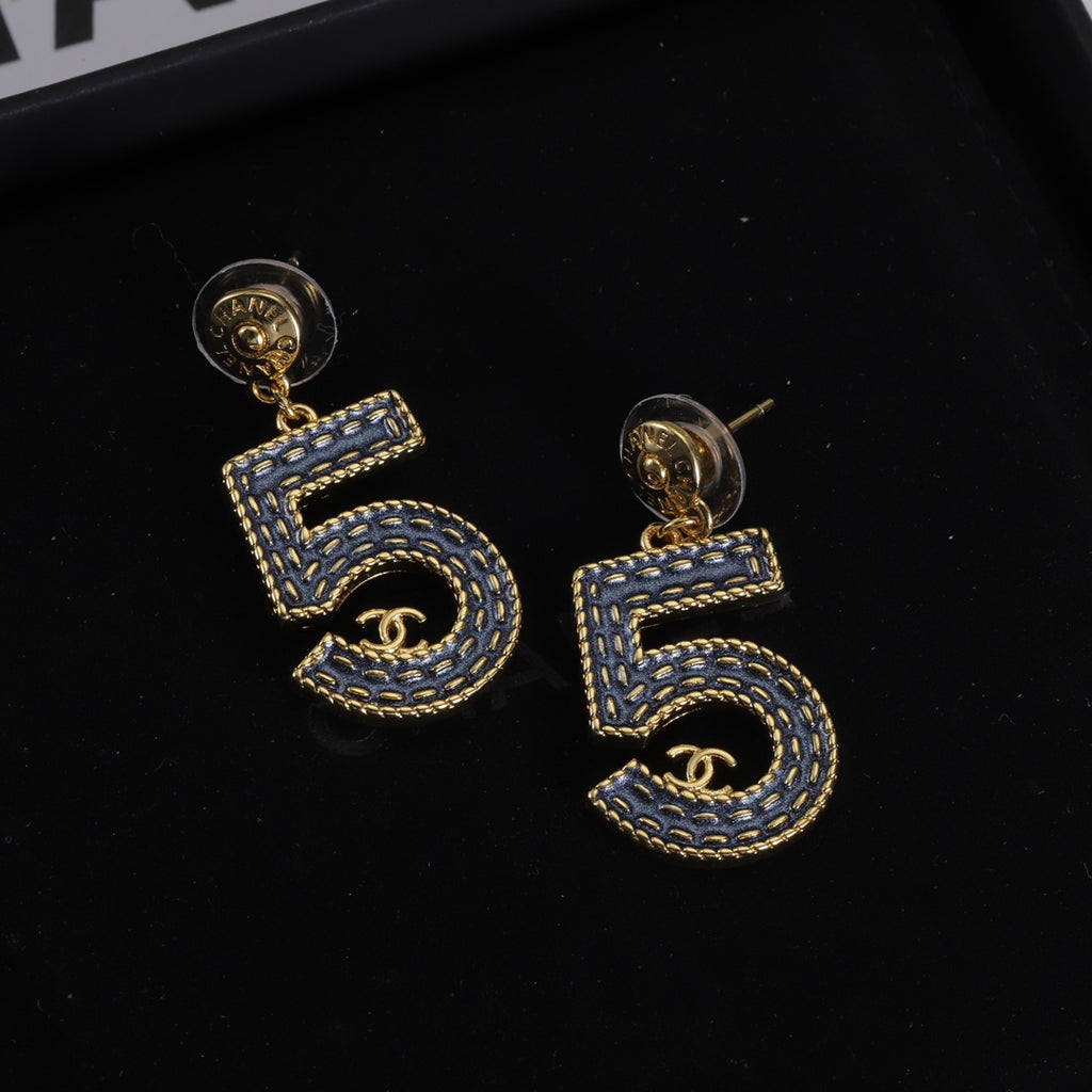 X1Z54C305E Popular Earrings