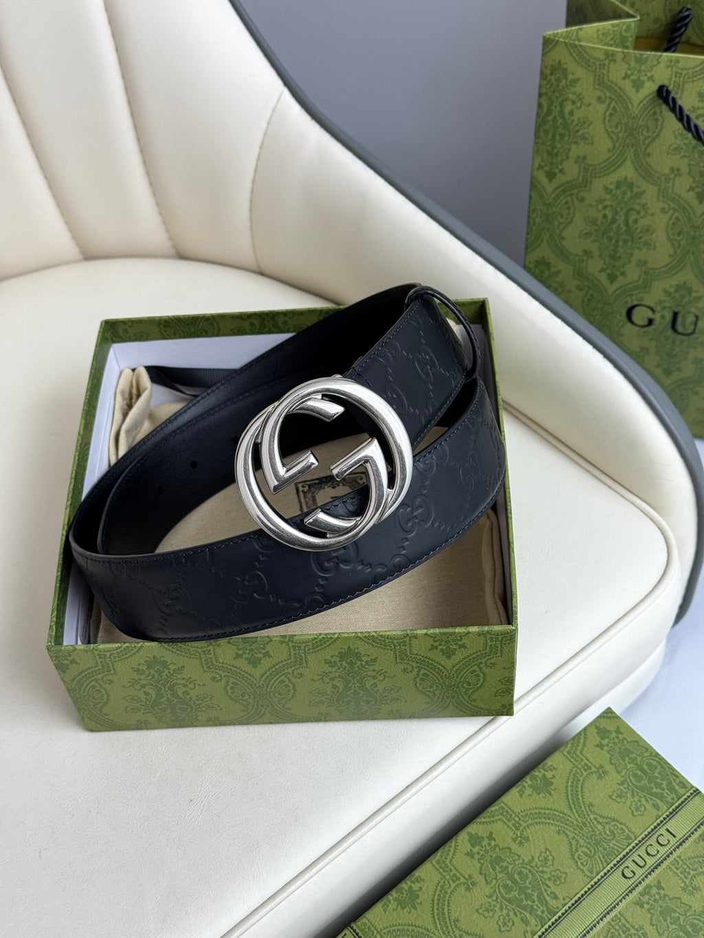 P1R55B241 Popular  High quality belt With full package