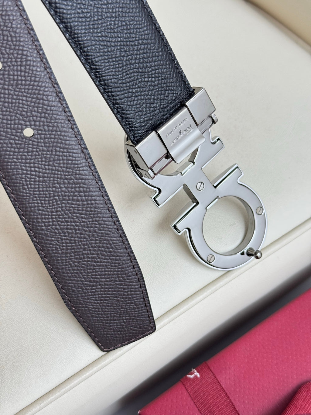 P1Q115A53 Popular High quality belt With full package