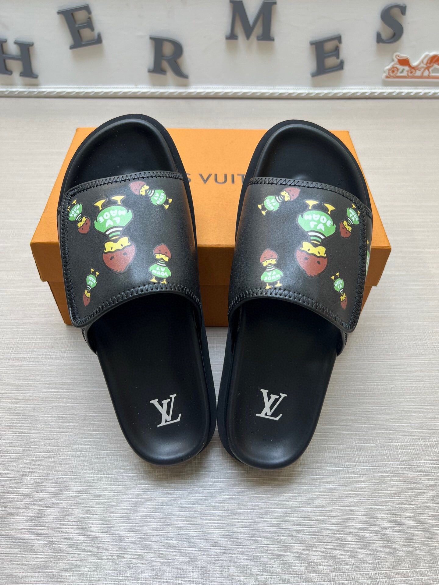 Z5WE248 Popular Slippers