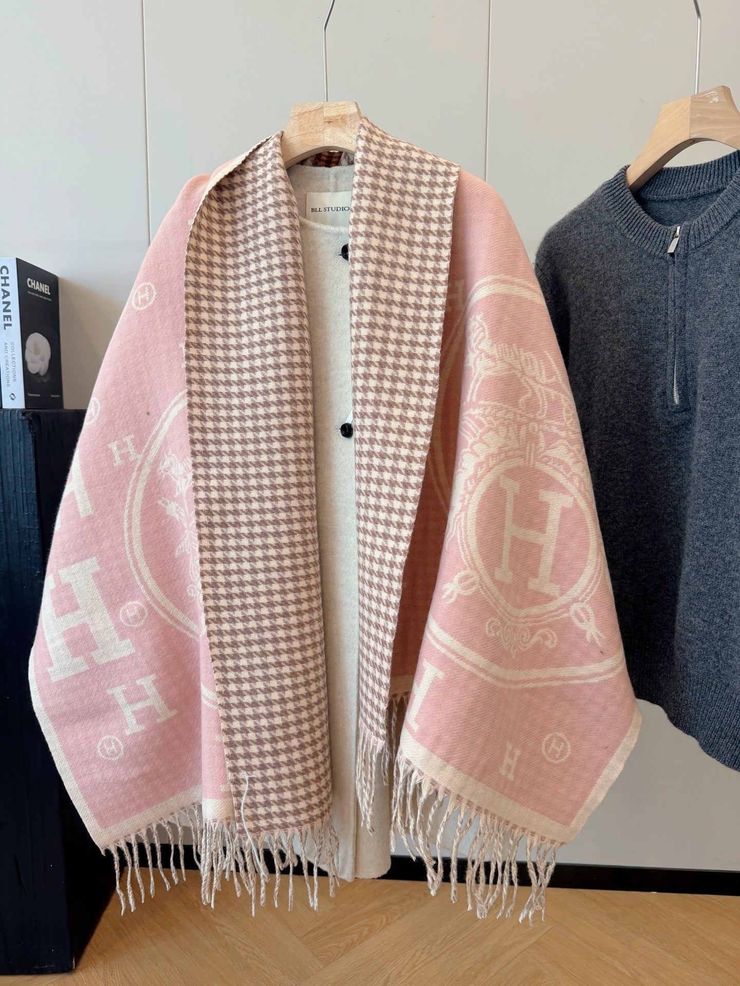 W1R86H50 Popular Winter Scarves