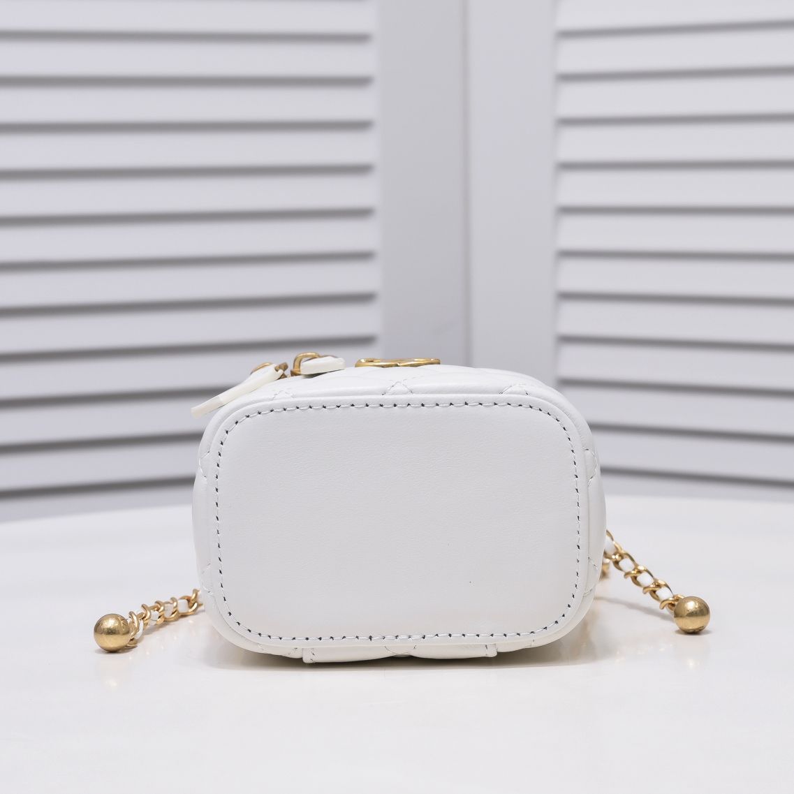 B1X43C45 Popular  leather bag 