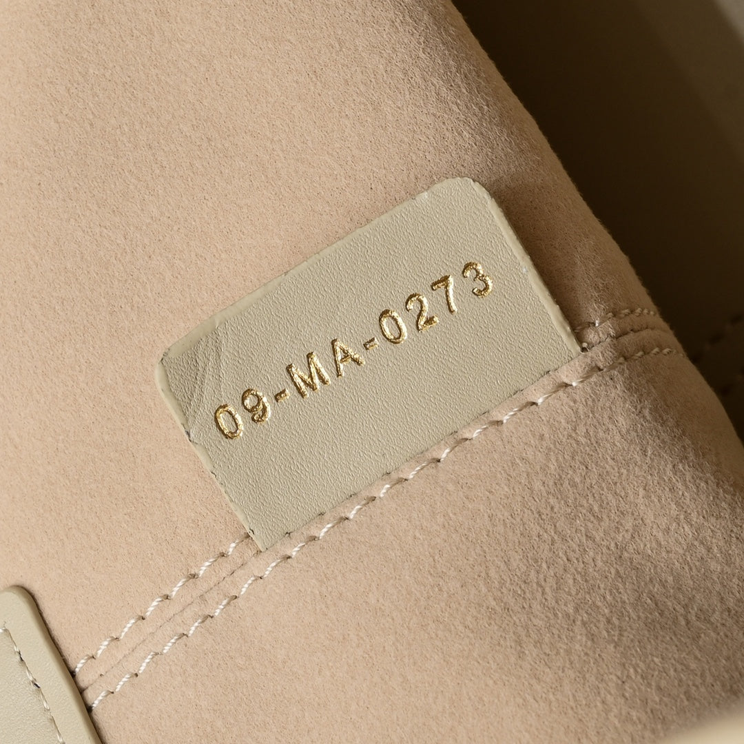 B12X44D359 Popular   leather bag 