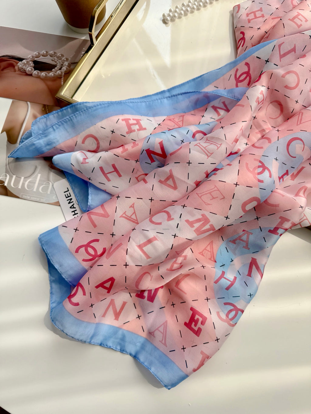 W1Z35C204 Popular Silk Scarve
