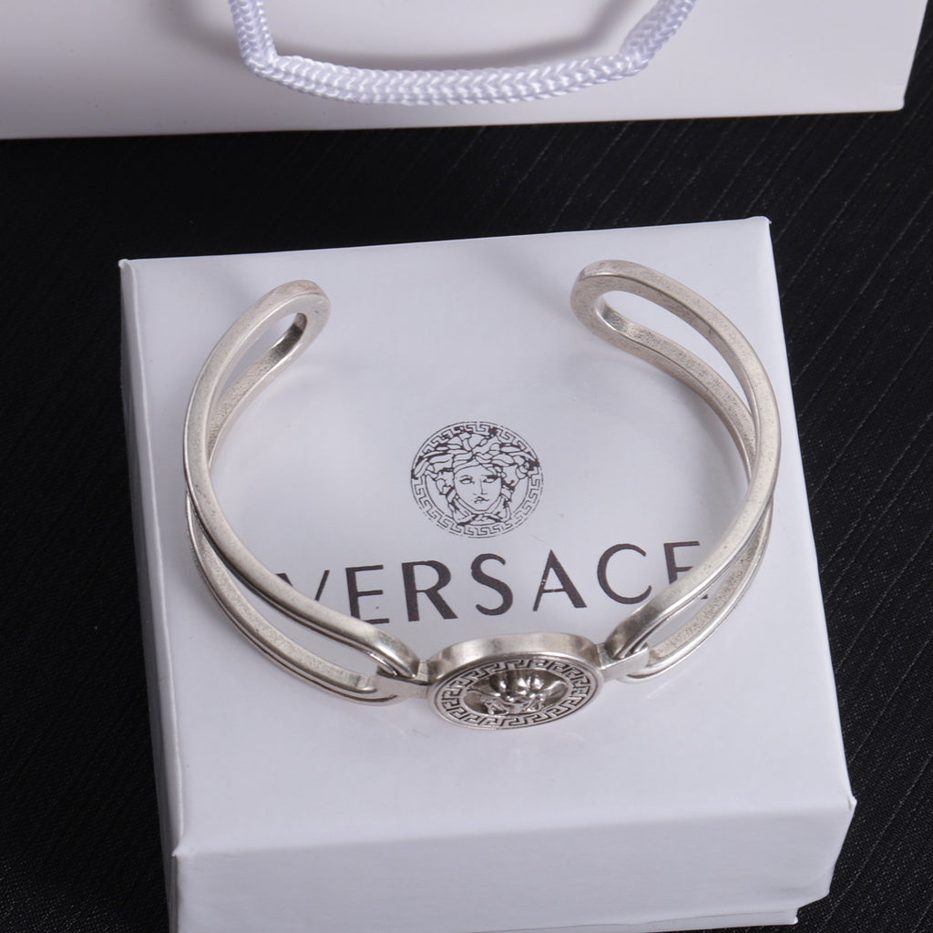 X1Z34V316K  Popular Bracelets