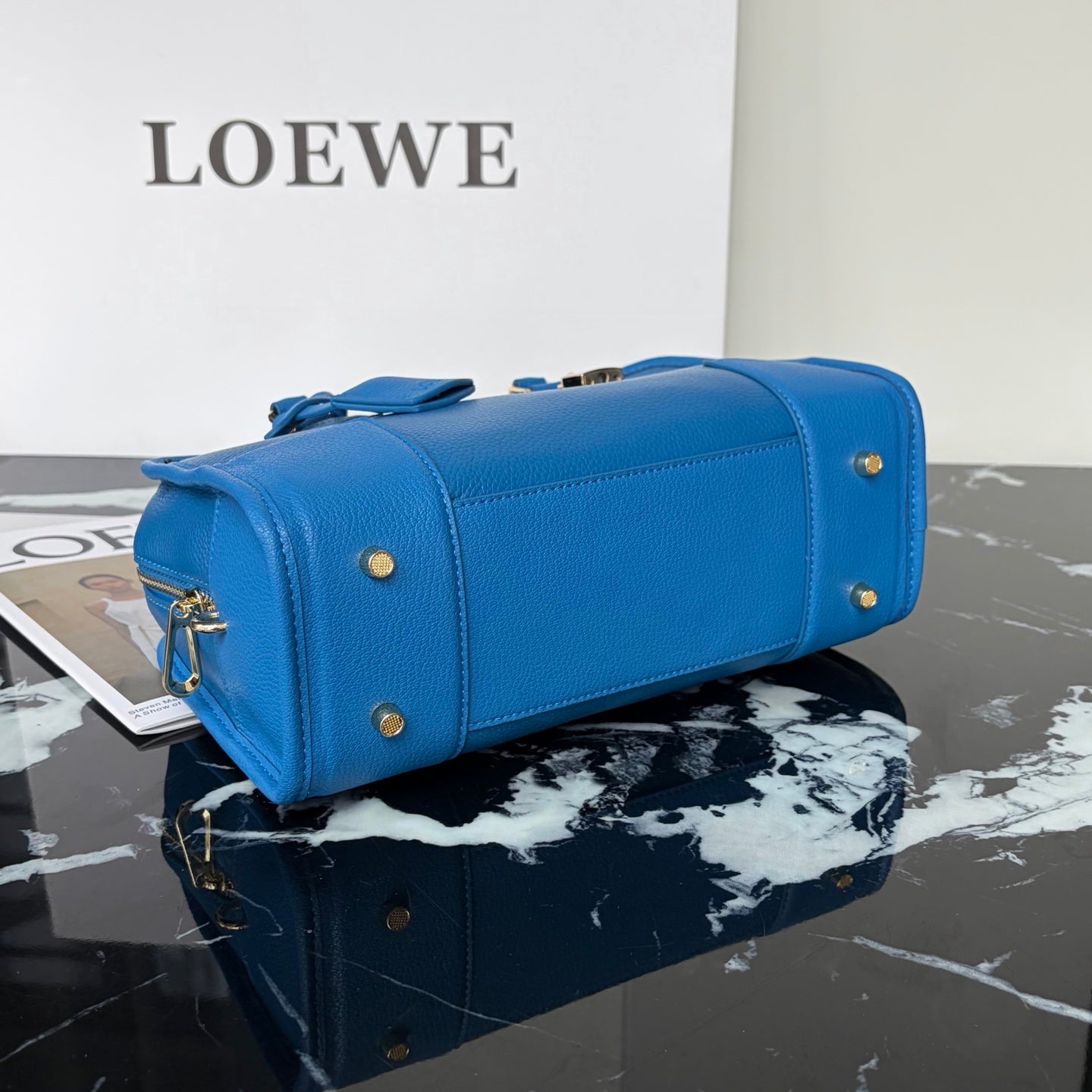 B1R66A12 Popular leather bag