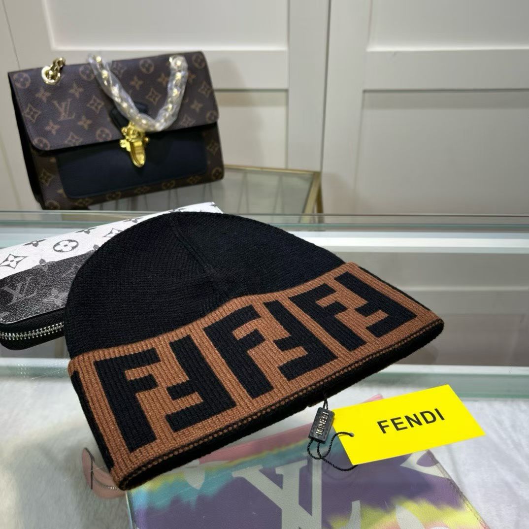M1R86F79 Popular hats