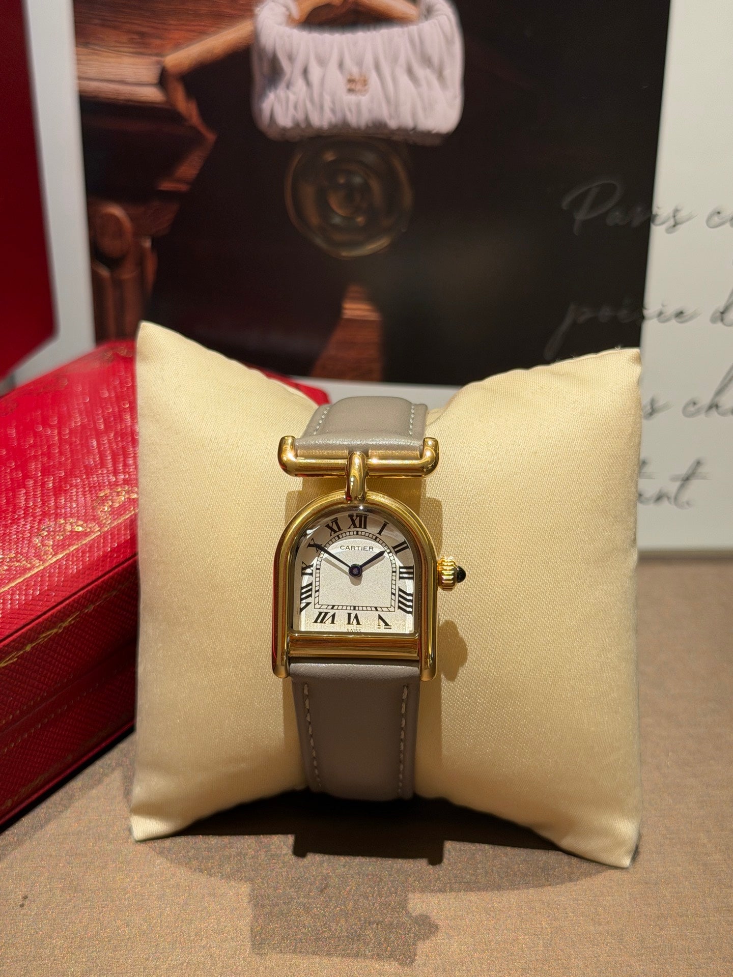 L1R36K104 Popular Watches (The total length of the watch is 23.5cm)