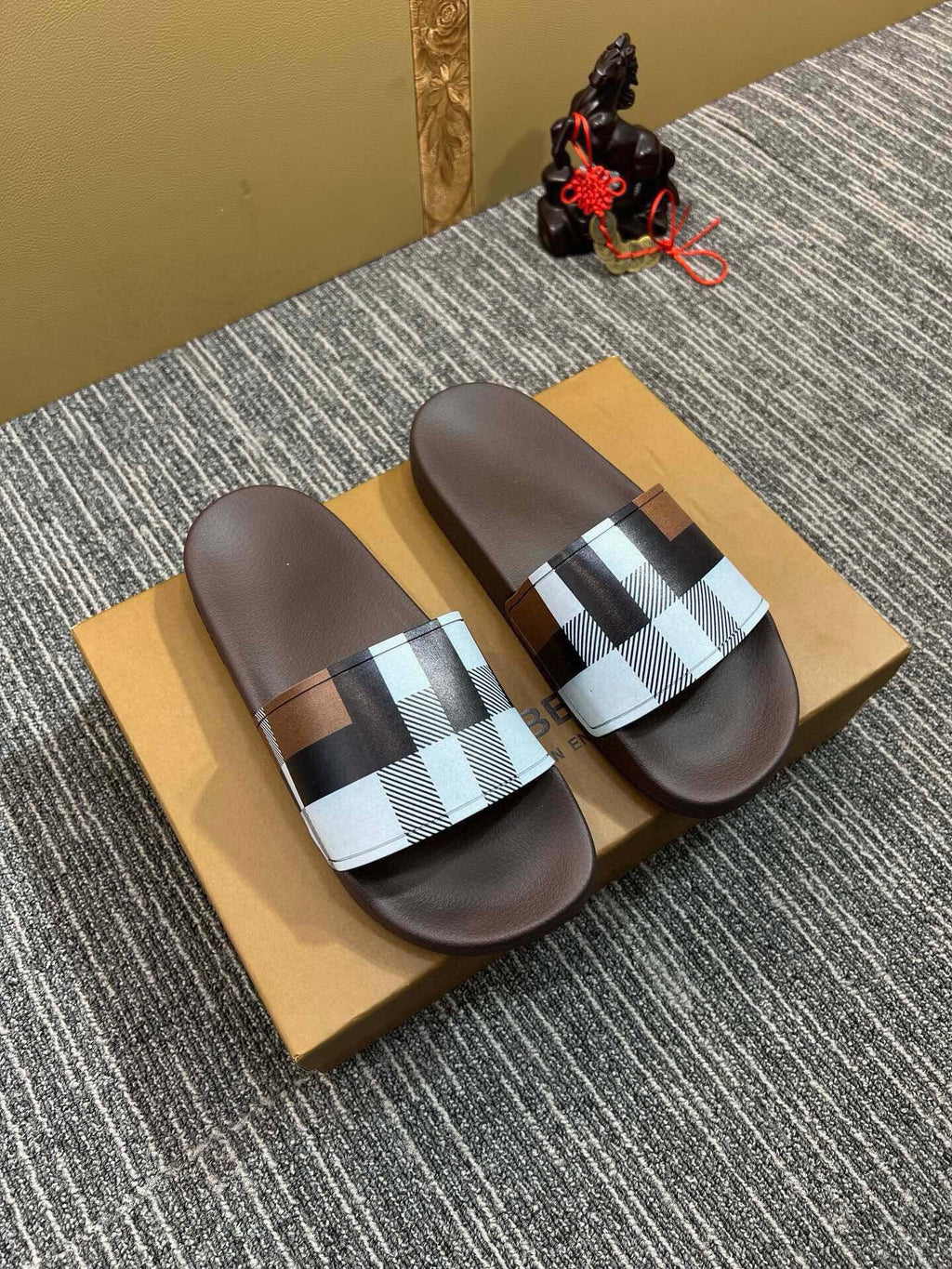 Z5Z35R260 Popular Slippers