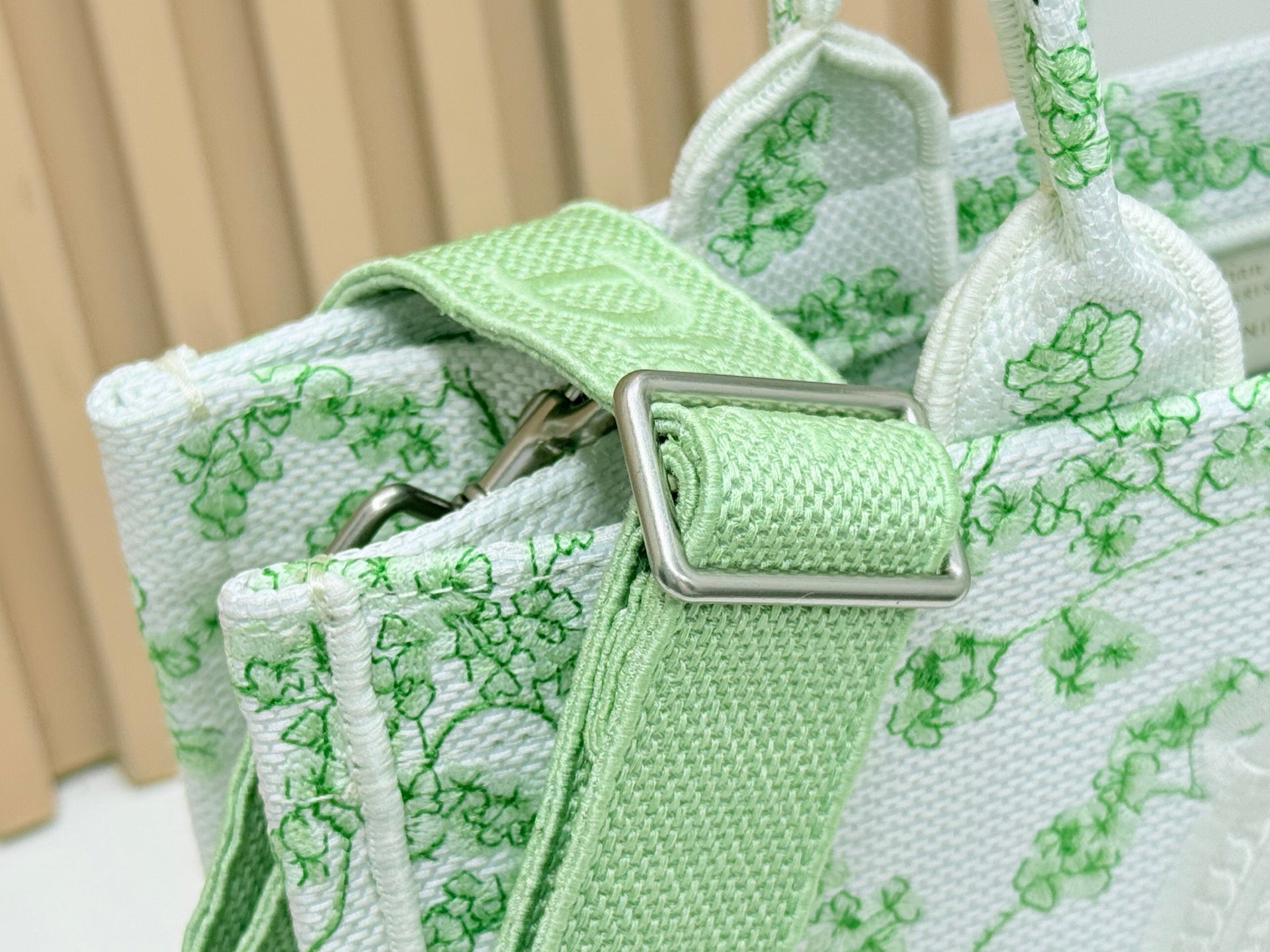 B1R76D08 Popular canvas bag