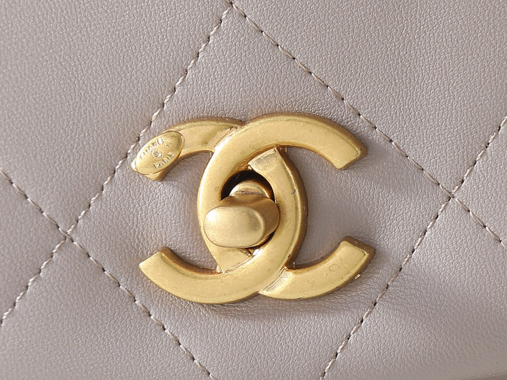 B1R76C28 Popular leather bag