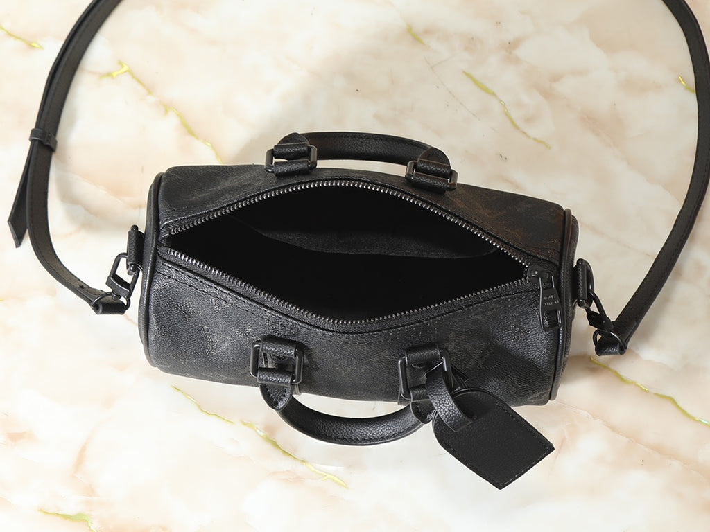 B1P46E30 Popular leather bag
