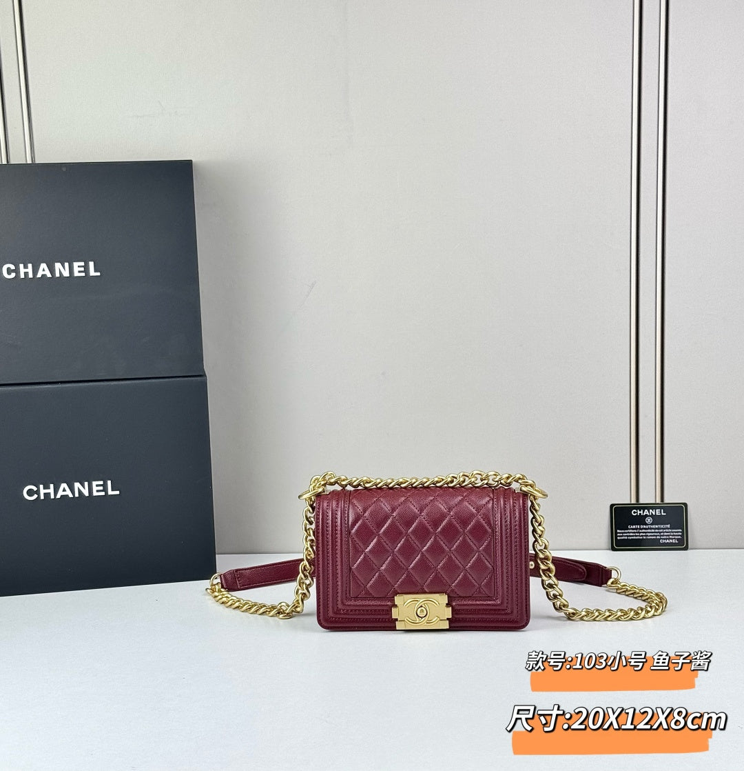 B1P36C17 Popular Caviar leather bag