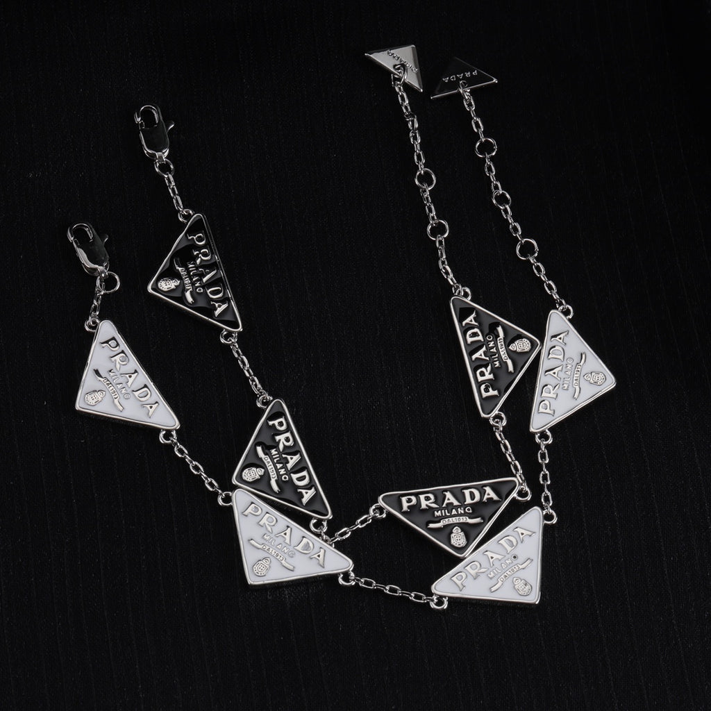 X1X34PD595K  Popular Bracelets