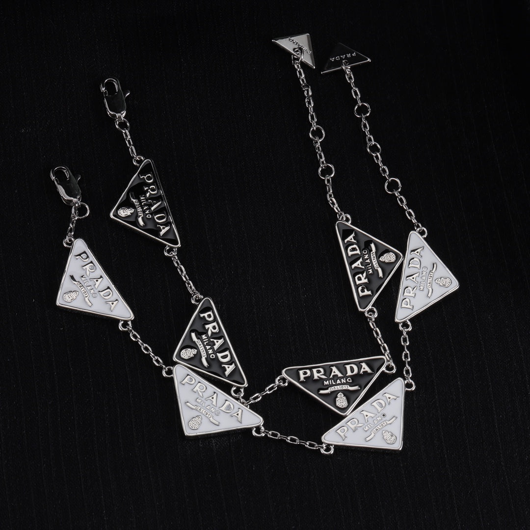X1X34PD595K  Popular Bracelets