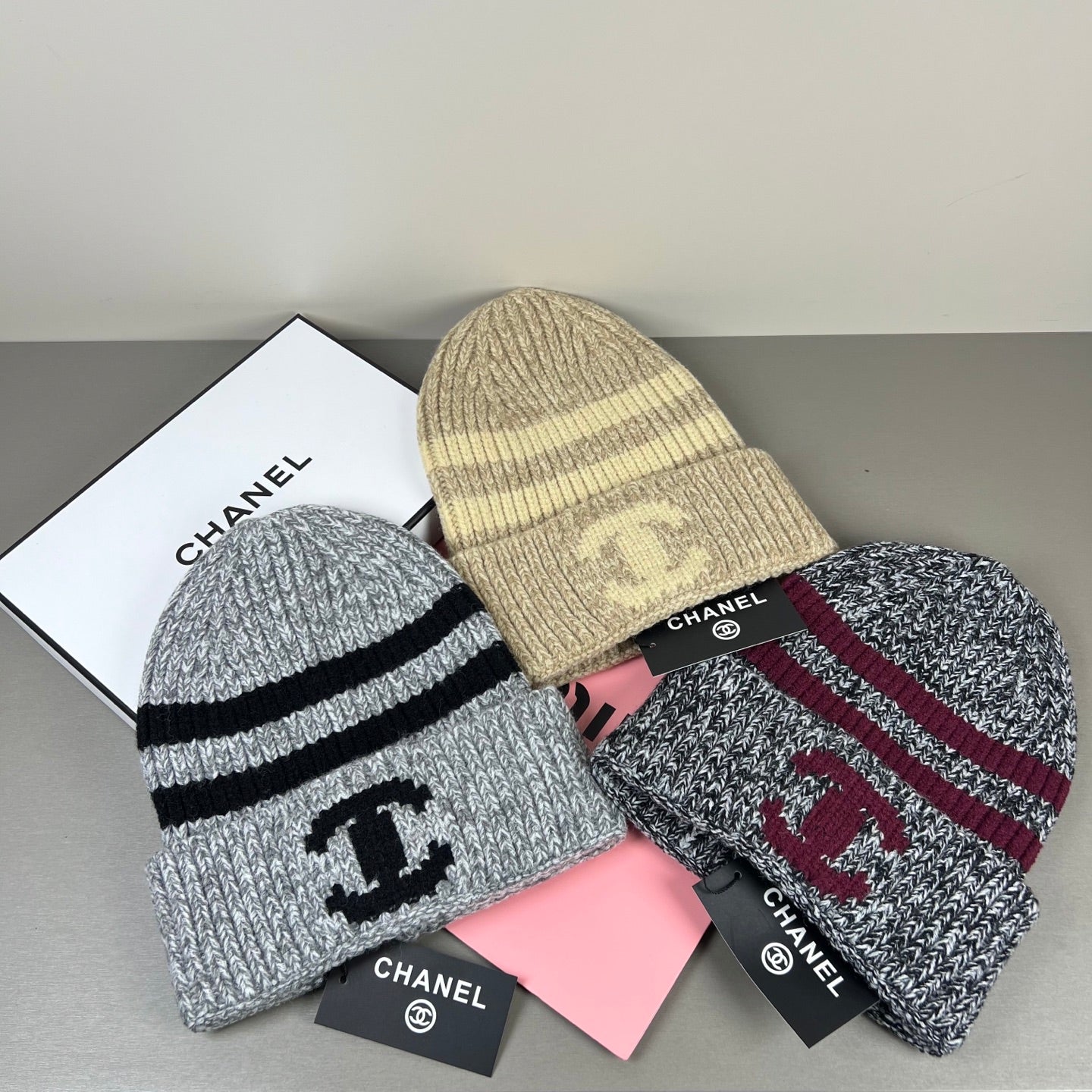 M1R86C4 Popular hats