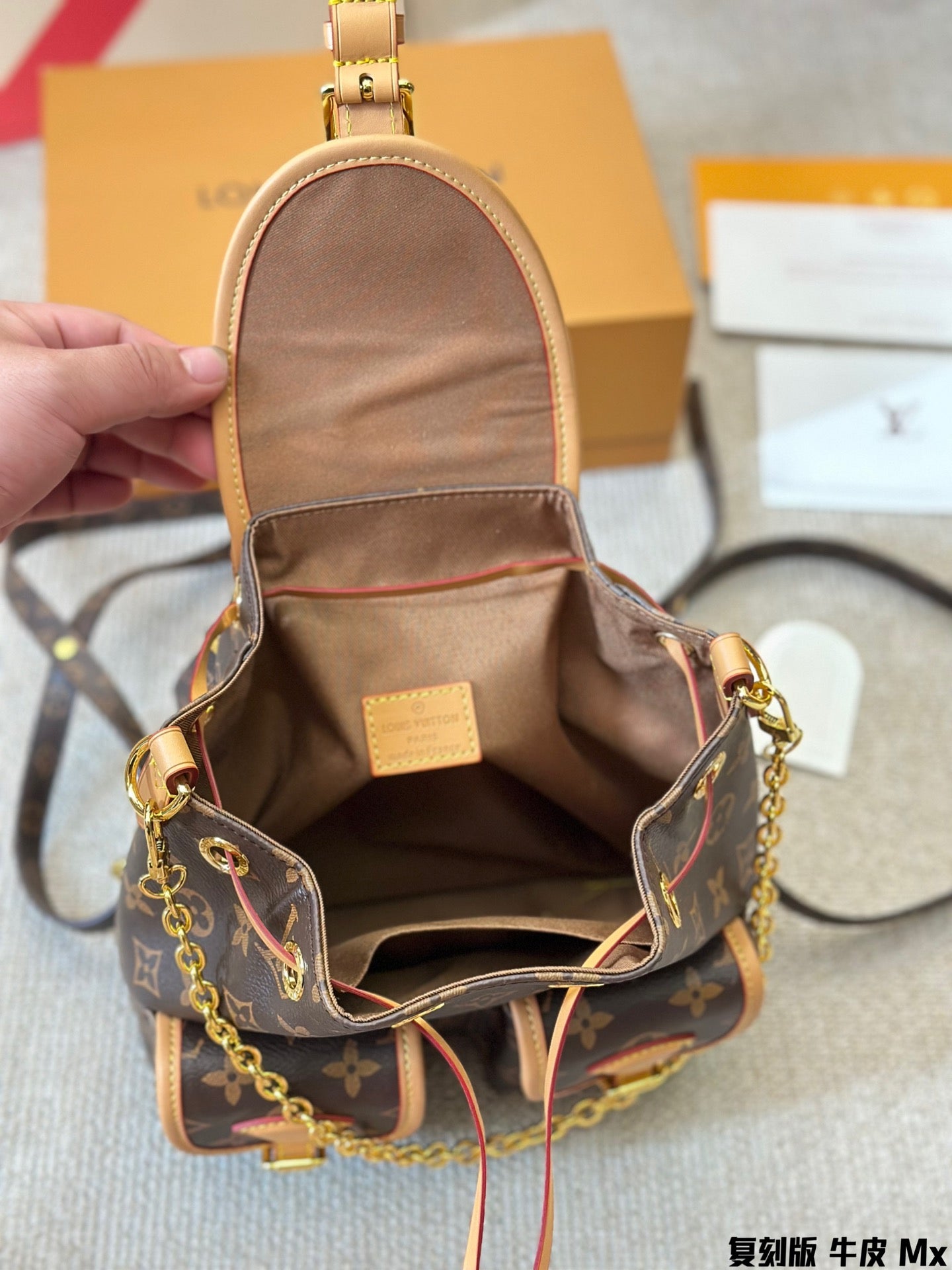 B6X14E248 Popular    leather bag 