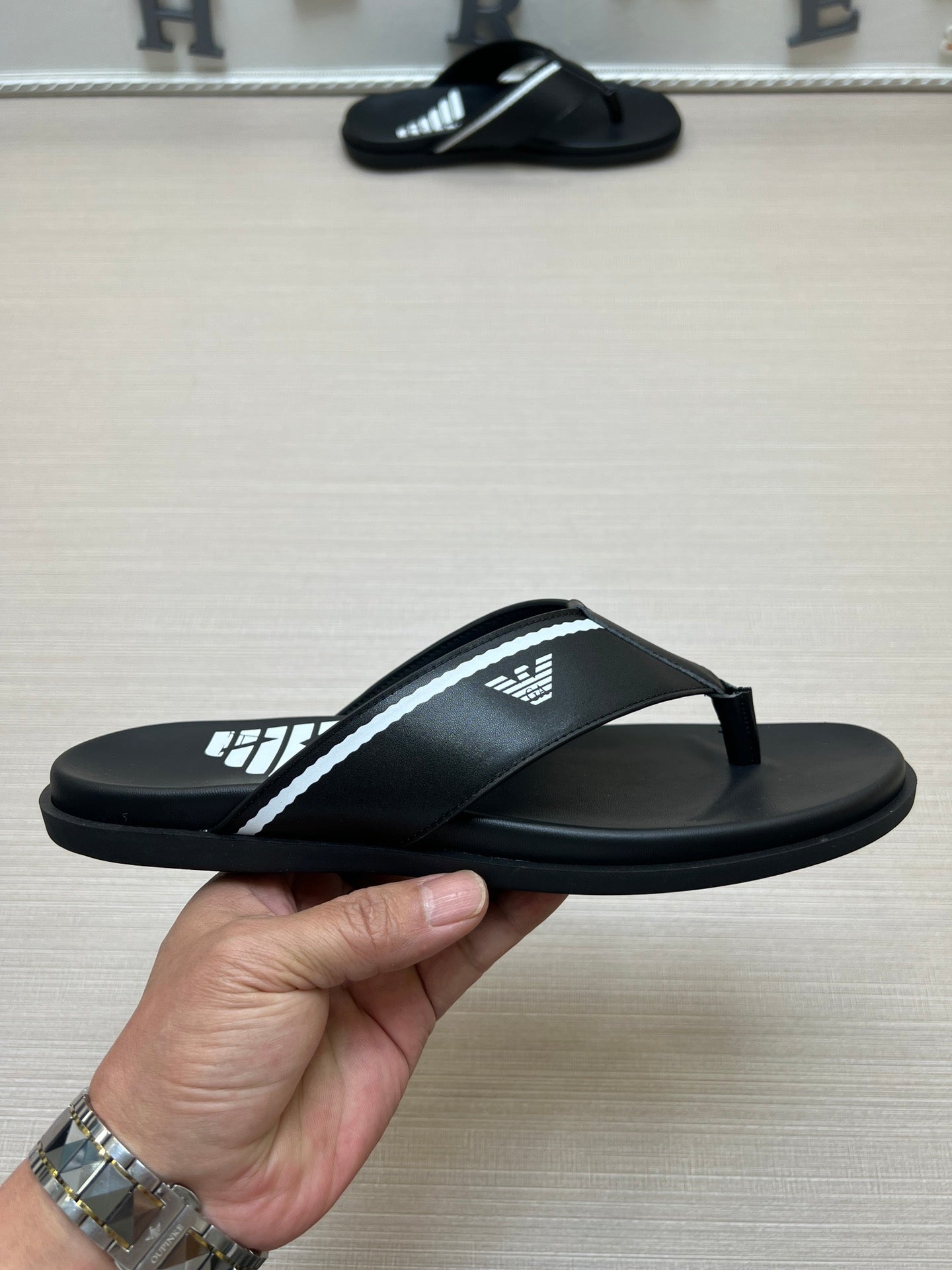 Z5ZA102 Popular slippers