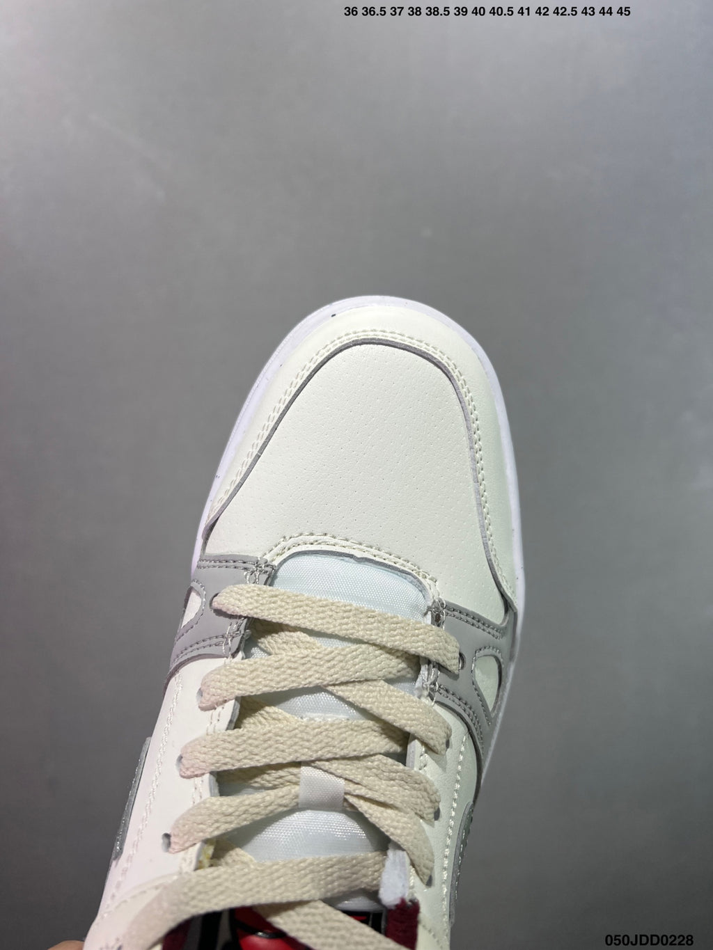 Z4Z35A65 Popular shoes (No box)