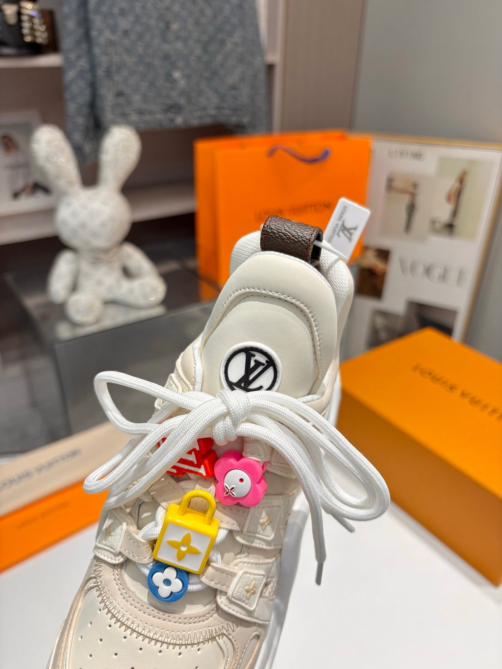 Z2Q105E437  Popular high-quality Shoes