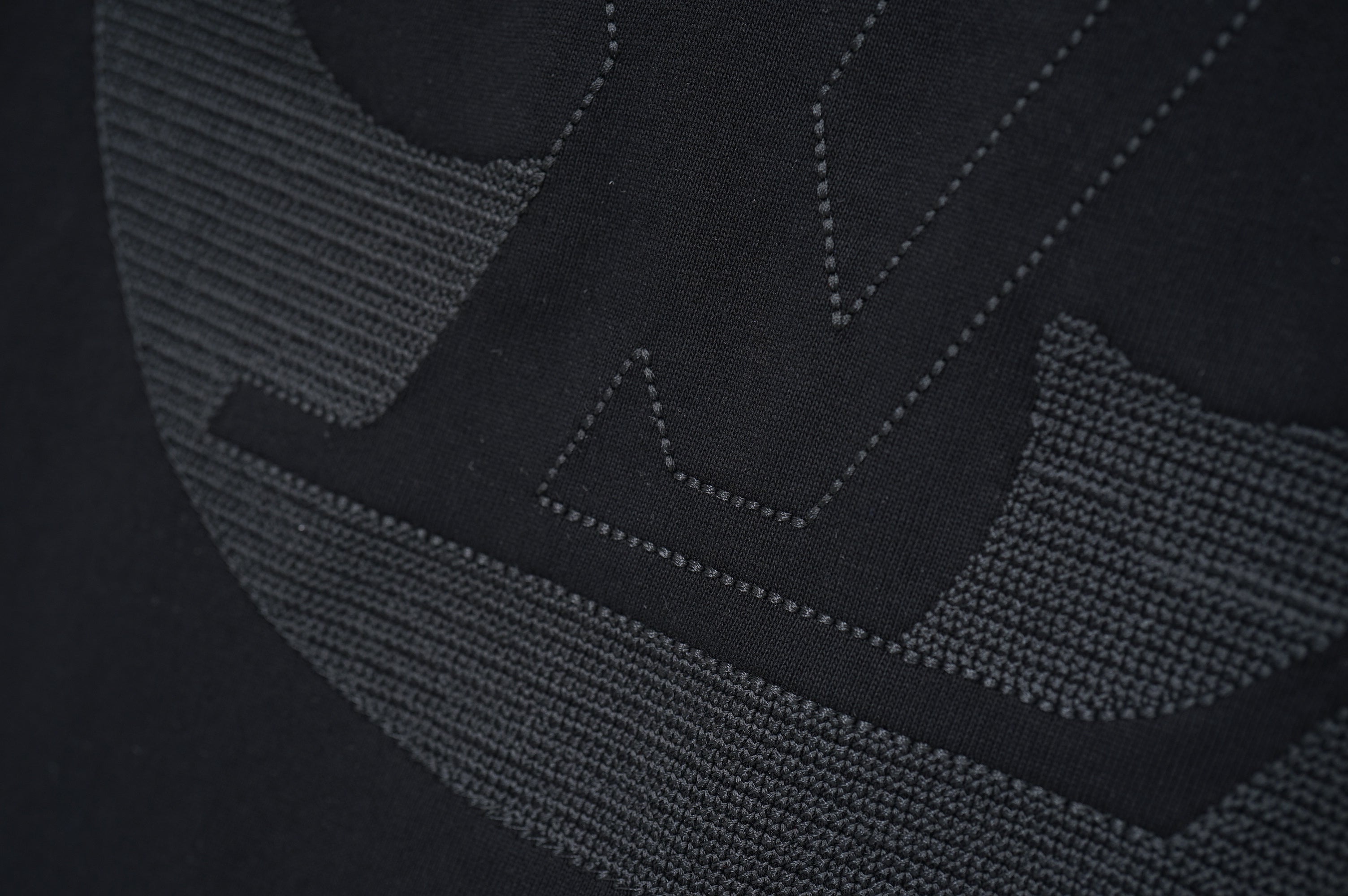 U1R86E12 Popular T-shirts