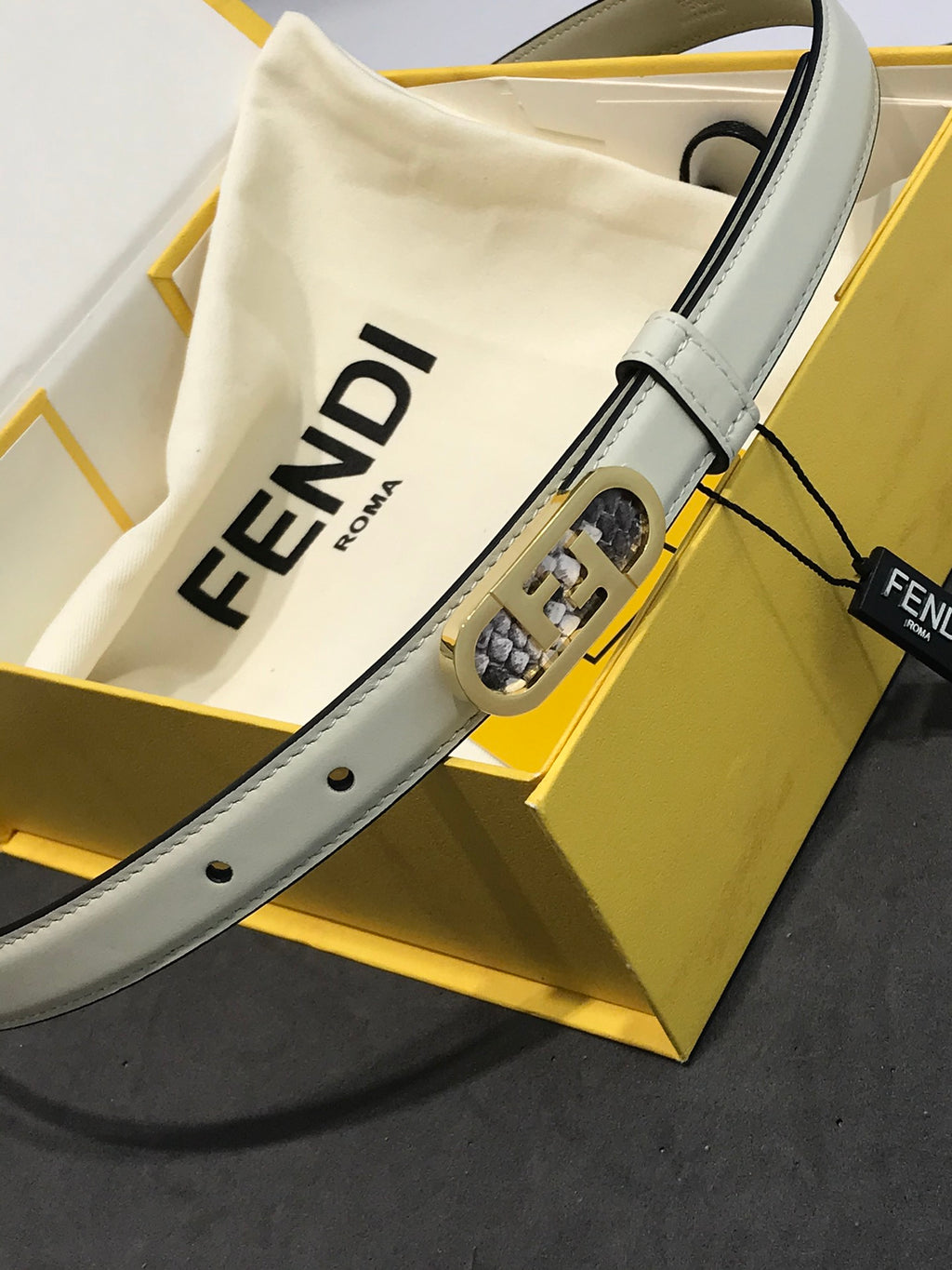 P1Q64F76 Popular  High quality belt With full package