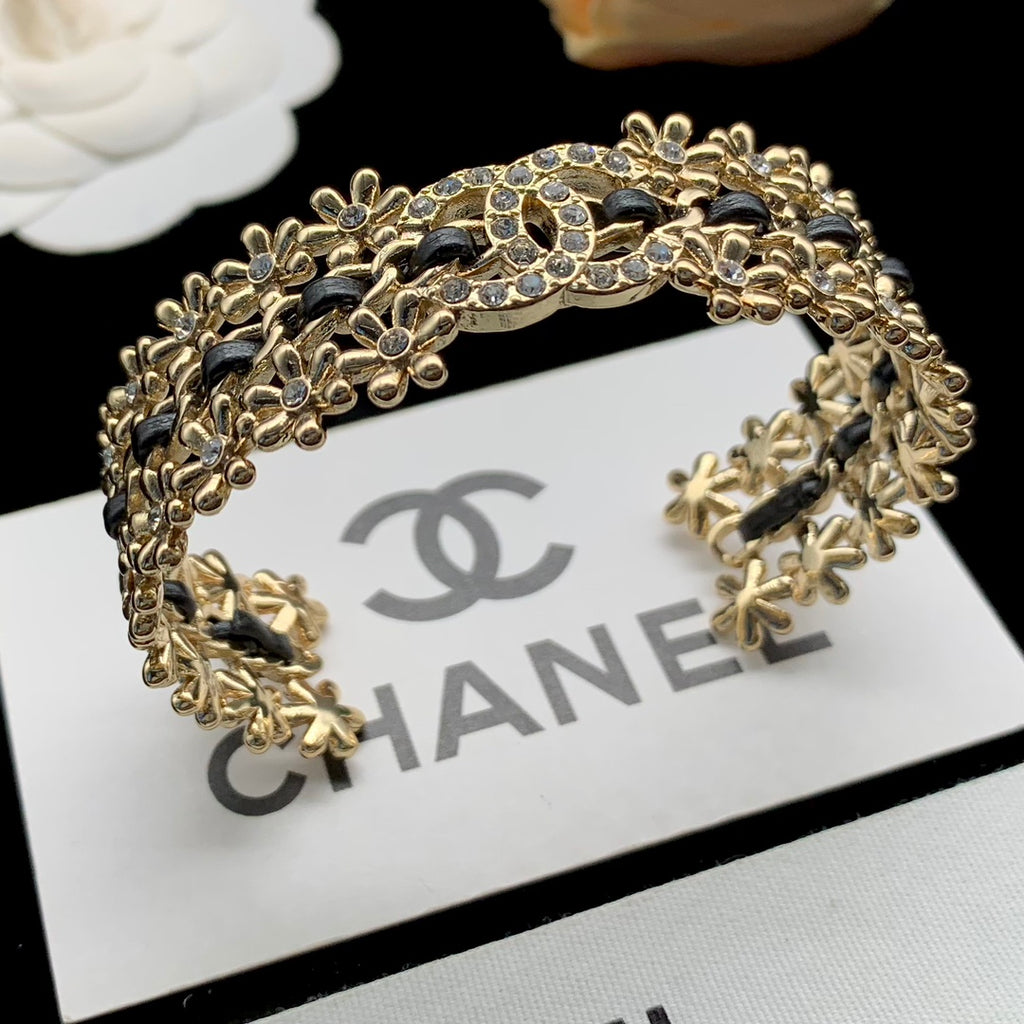 X1Y83C120K  Popular Bracelets