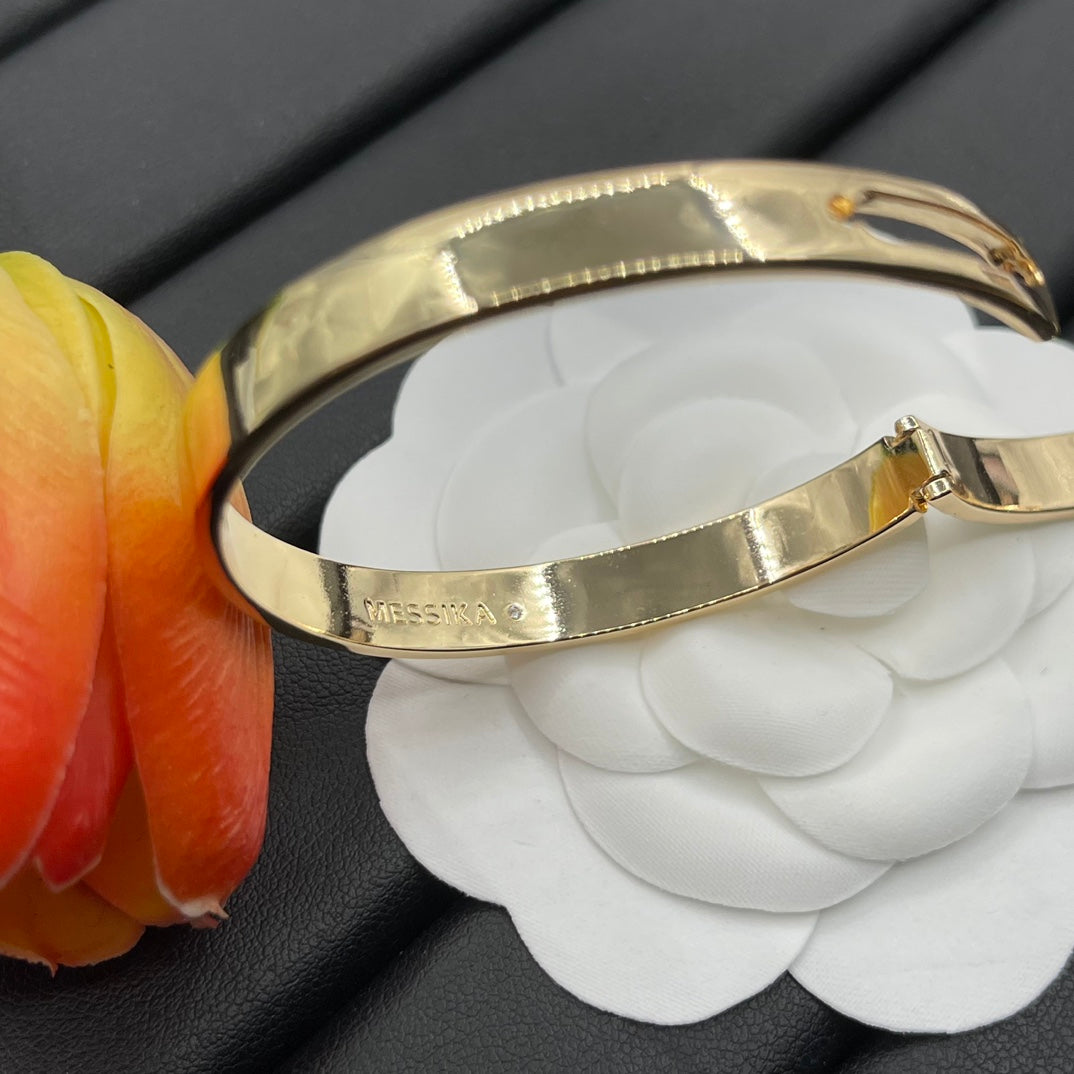 X1Z94A763K  Popular Bracelets