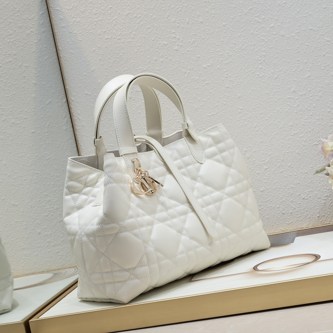 B12X44D359 Popular   leather bag 
