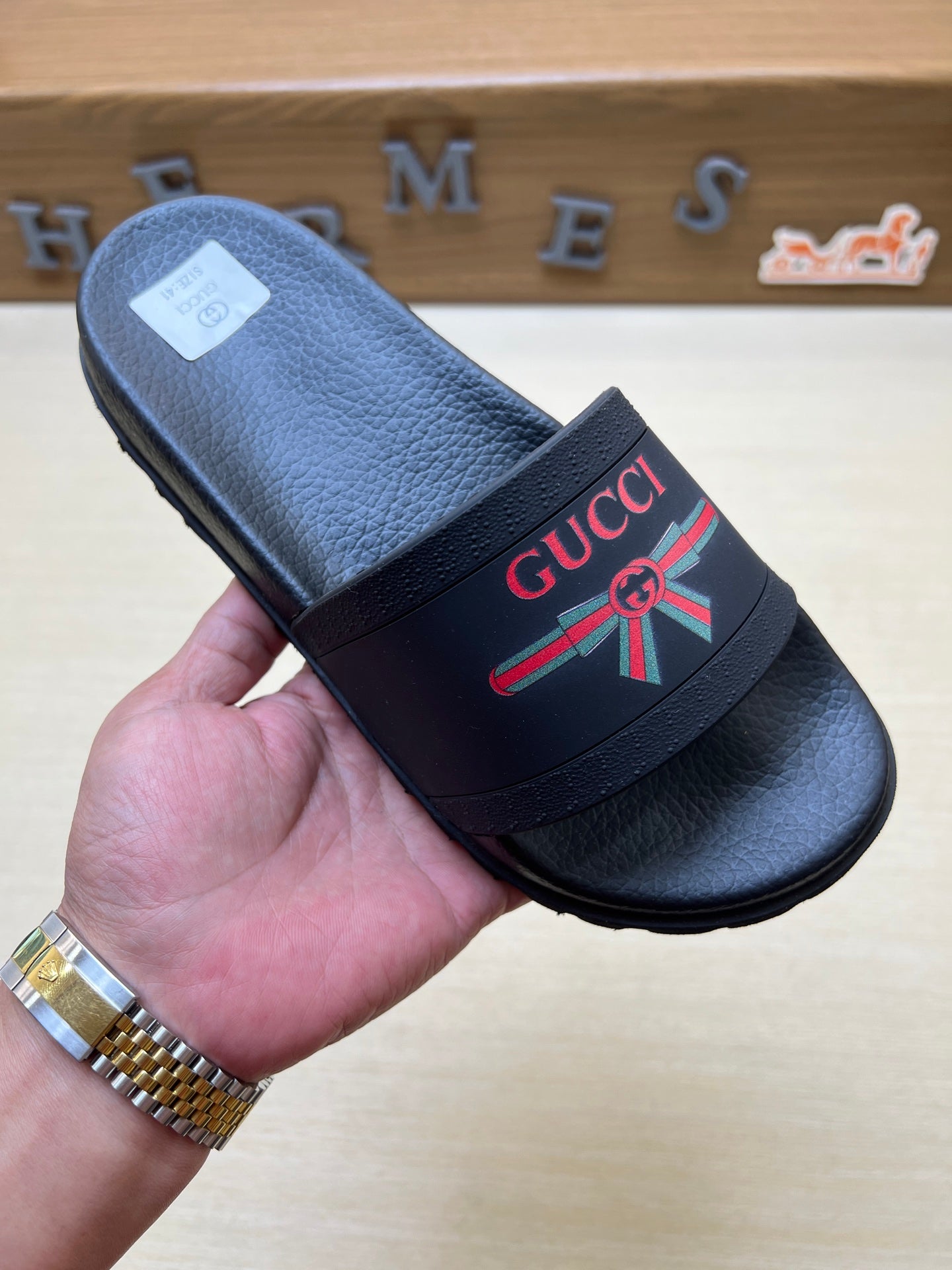Z5R66B28 Popular Slippers