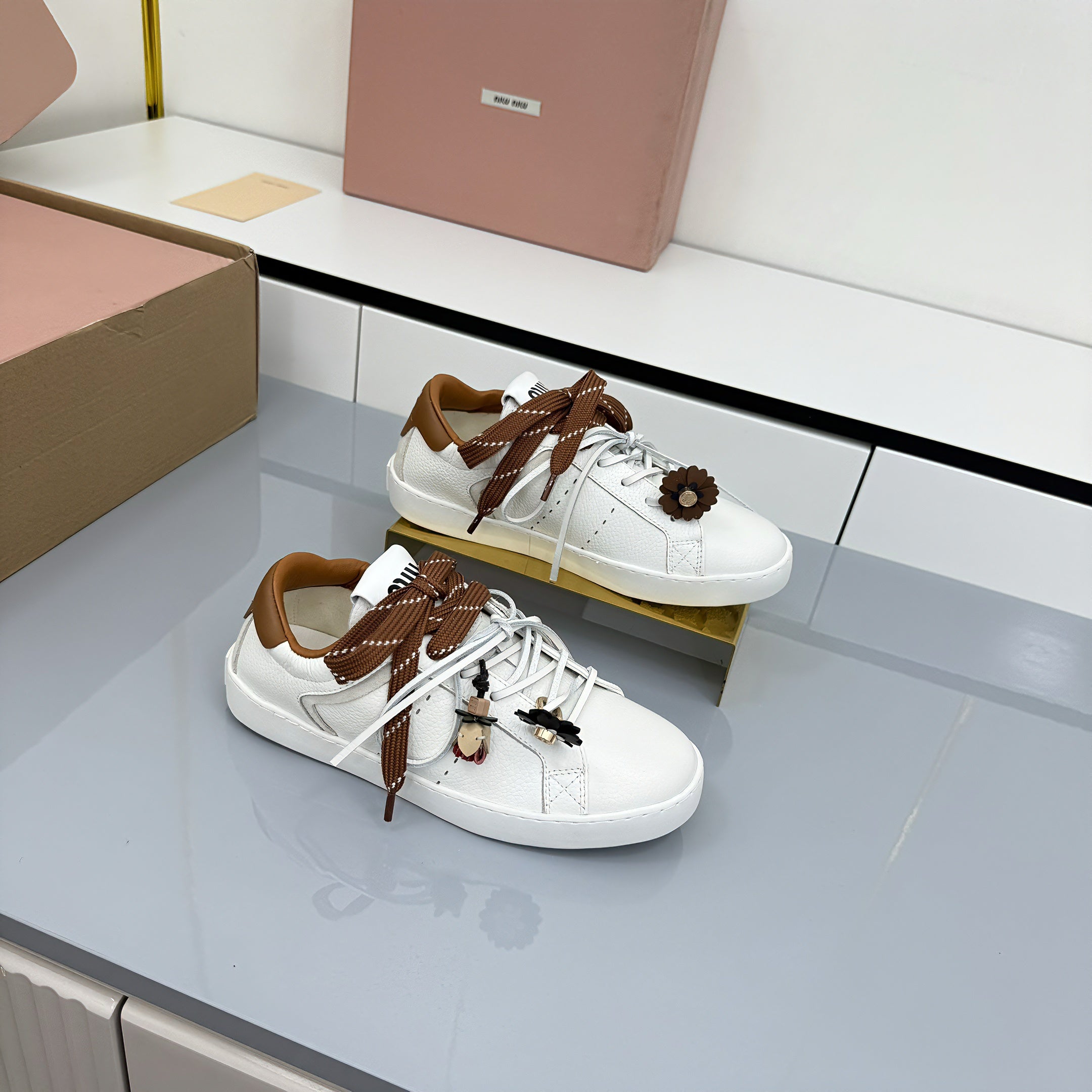 Z2Q105A412 Popular high-quality Shoes