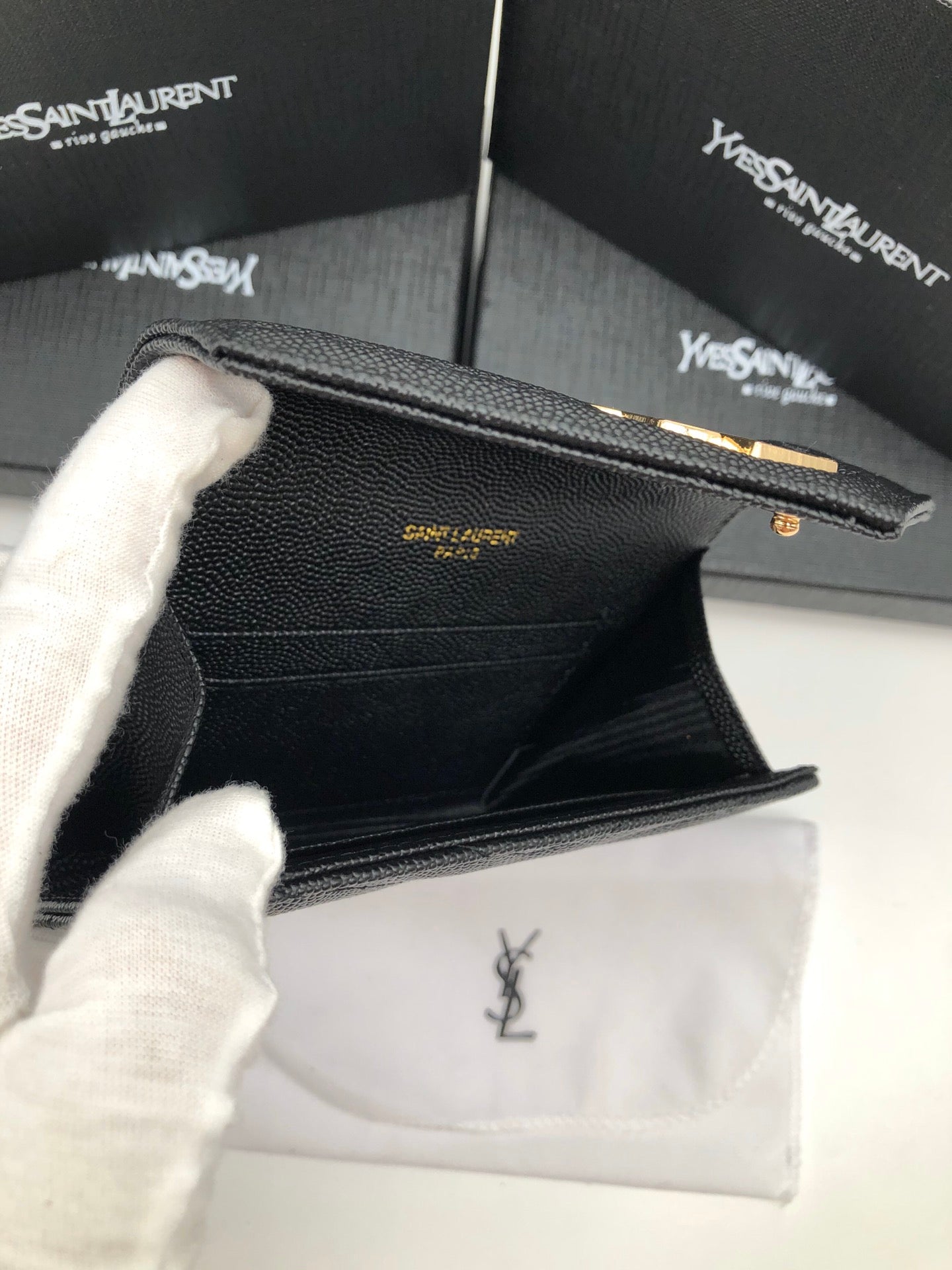 B1P36SL13 Popular card holder