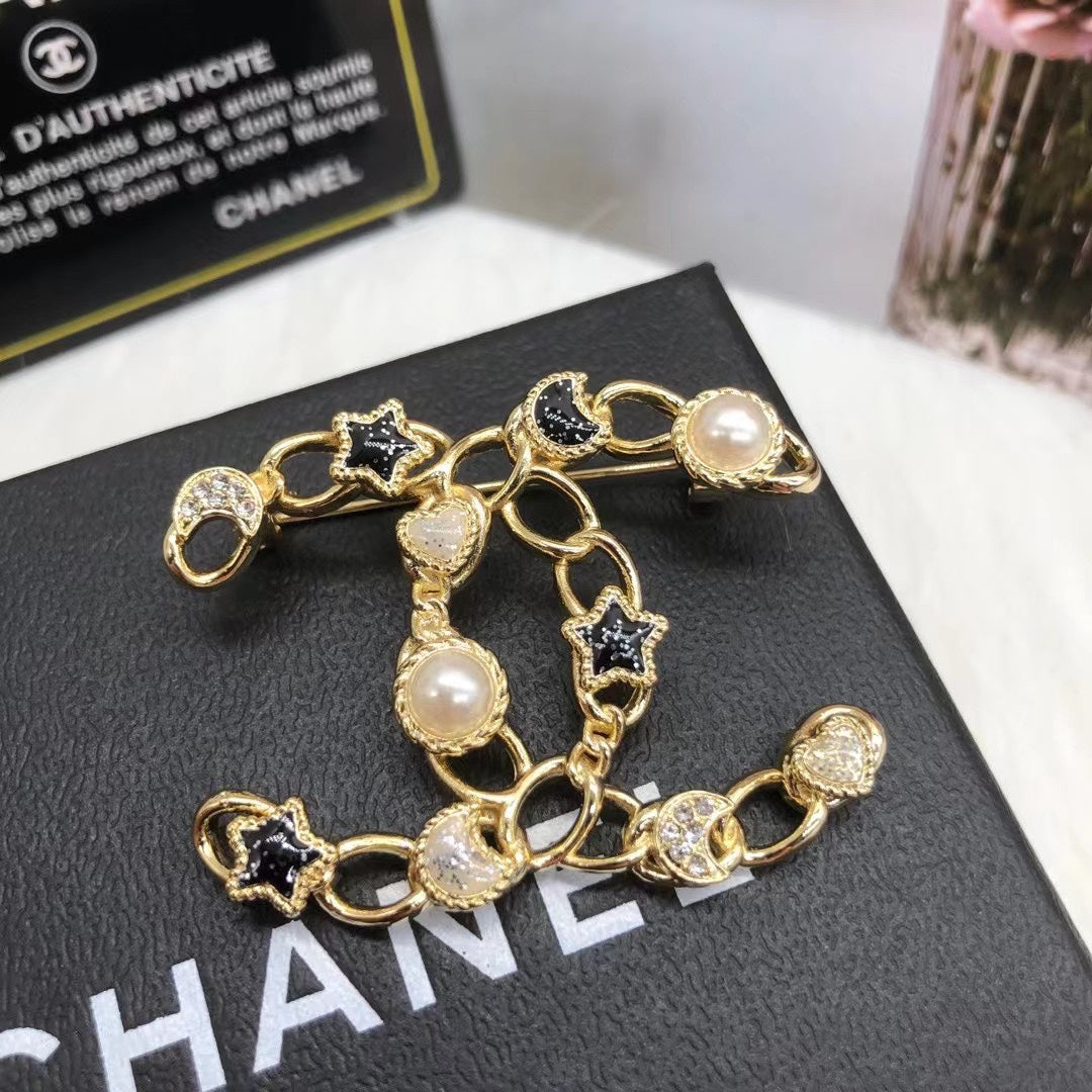 X14C871   Popular Brooch