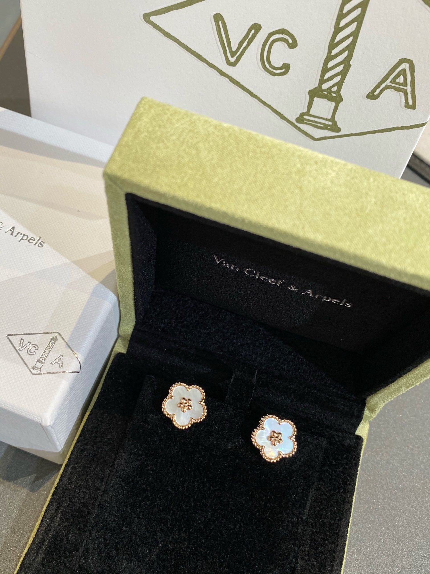 X5Z95VA21E Popular Earrings
