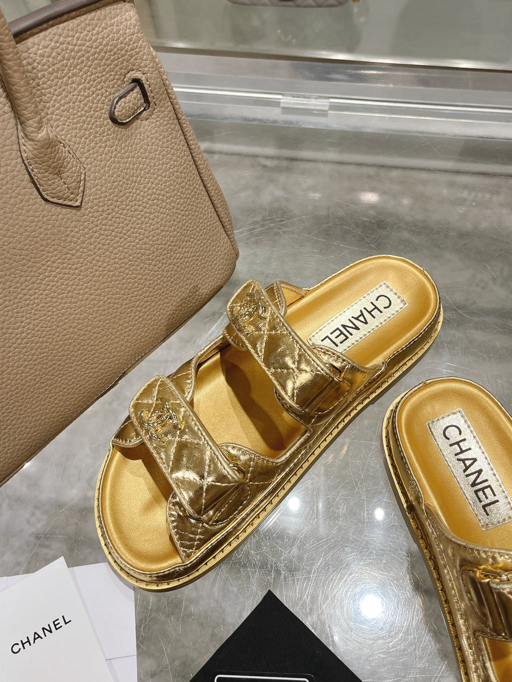 Z2R45C9  Popular leather shoes