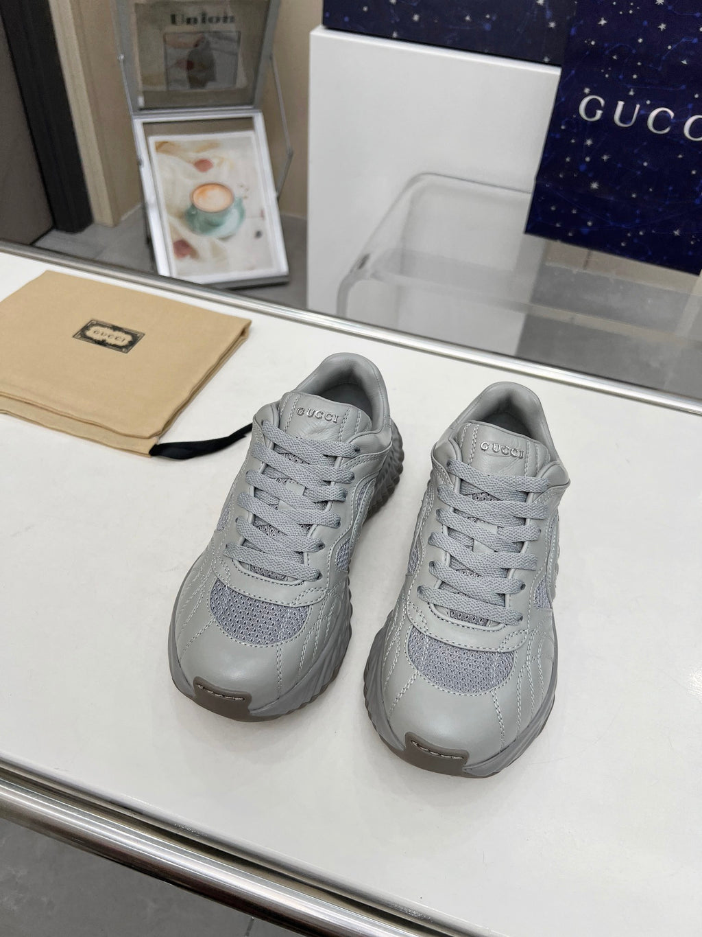 Z2Q95B172  Popular high-quality Shoes