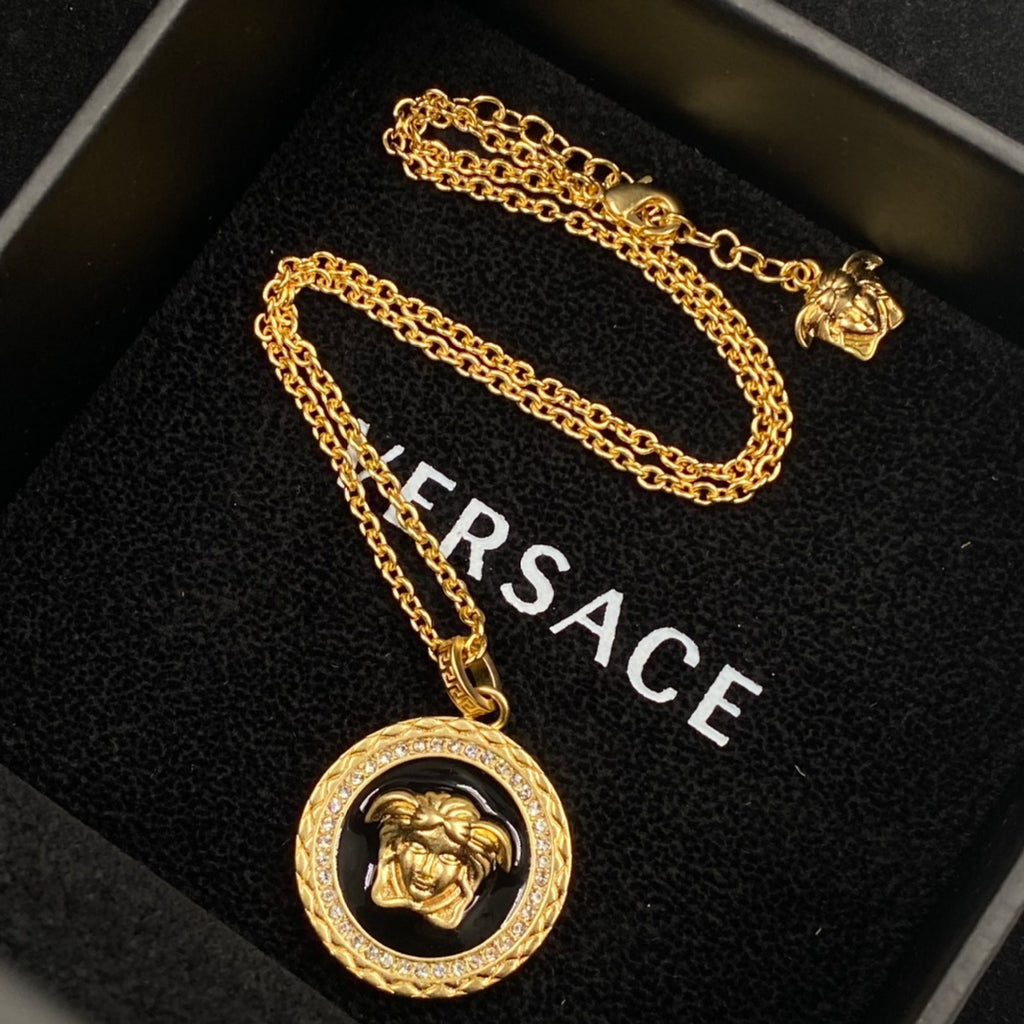 X1R75V80X Popular  Necklace . Bracelets