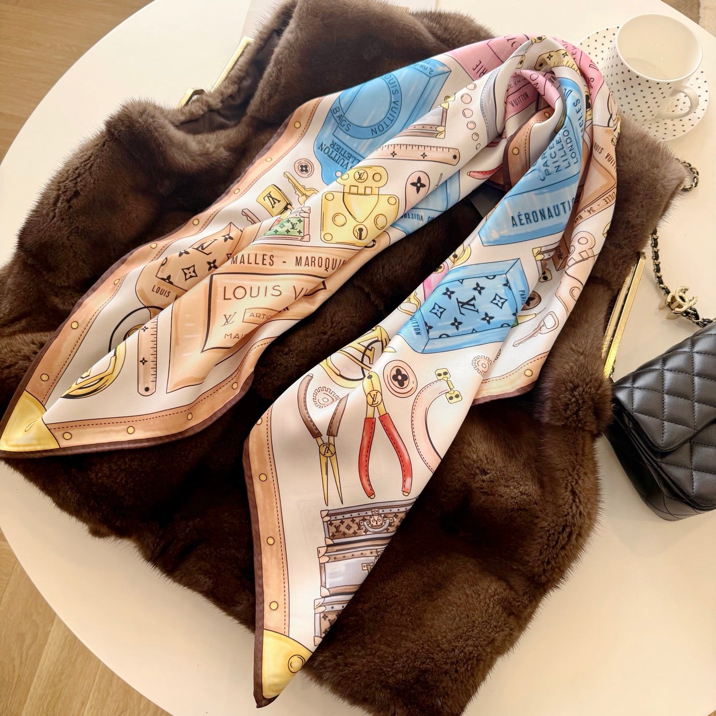 W1N36E18 Popular Silk Scarve