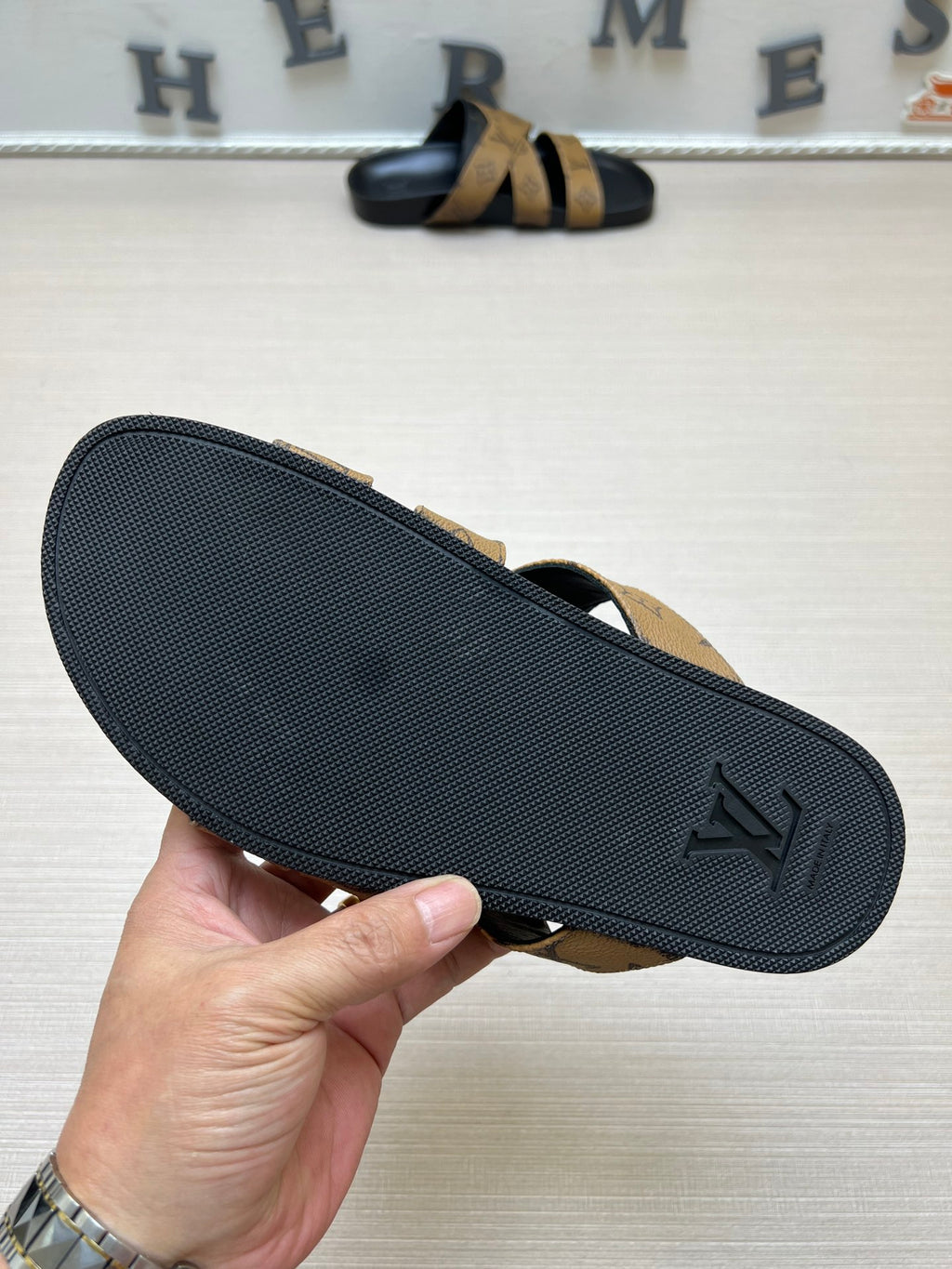Z5ZE89 Popular slippers