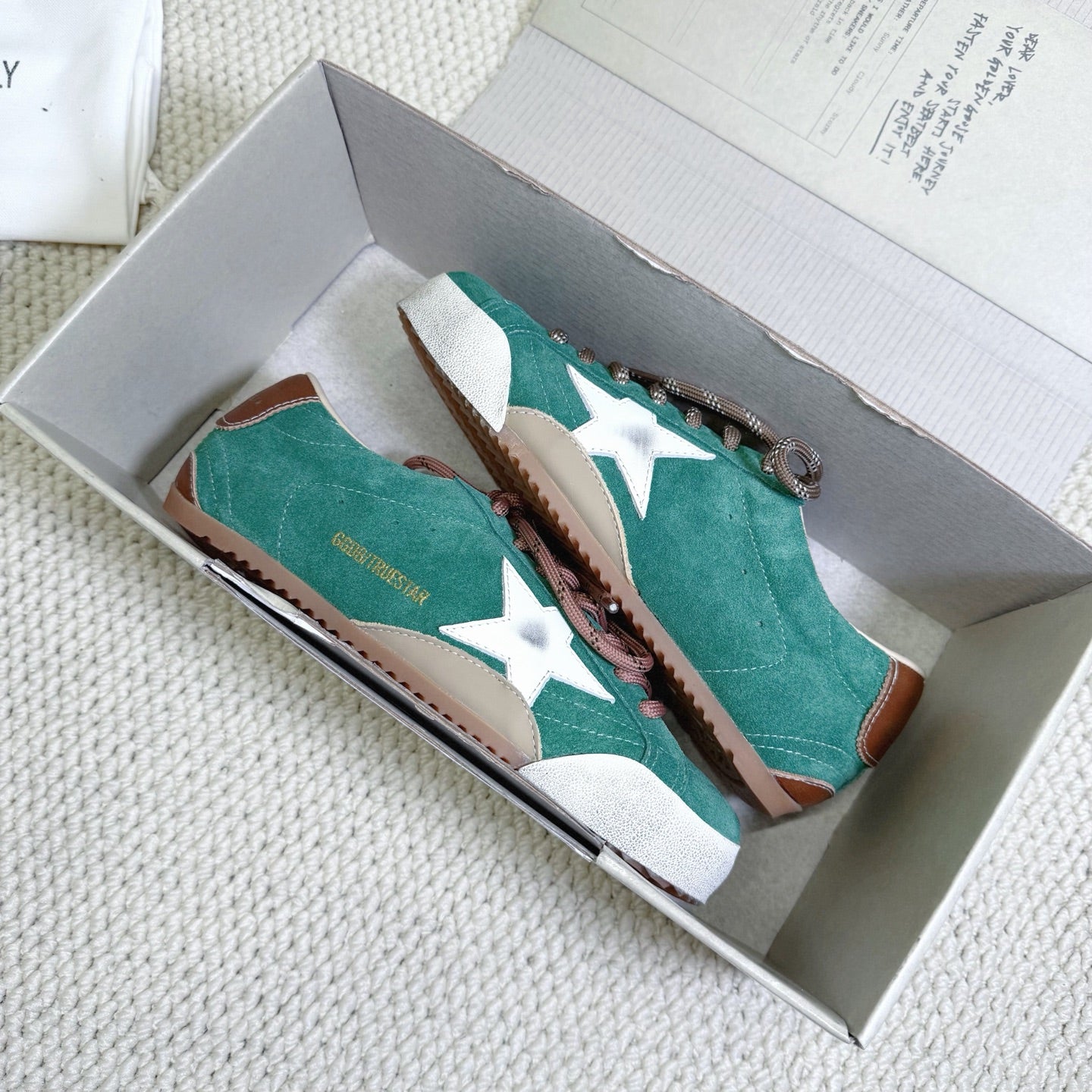 Z2R76GE18 Popular high-quality shoes