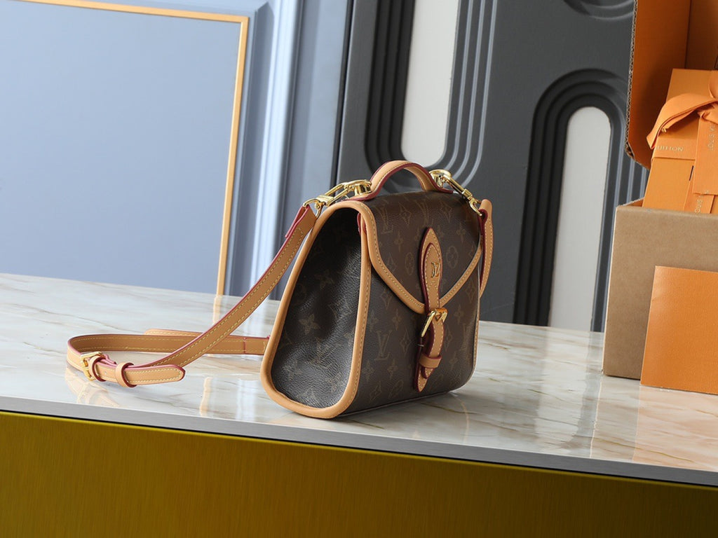 B1P36E76 Popular leather bag