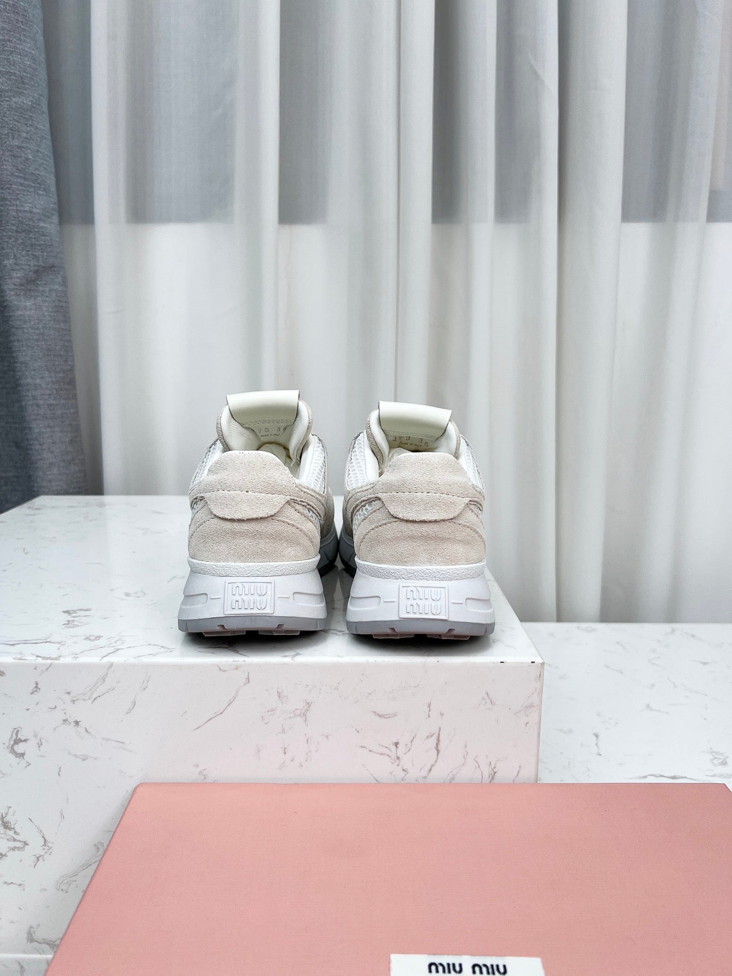 Z2Z85A47  Popular high quality shoes