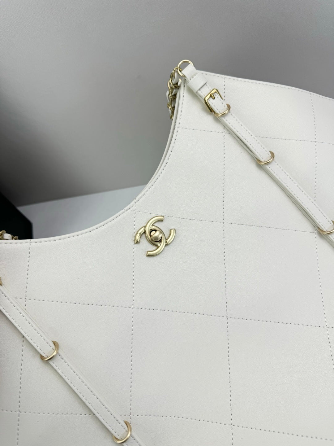B1P46C11 Popular leather bag