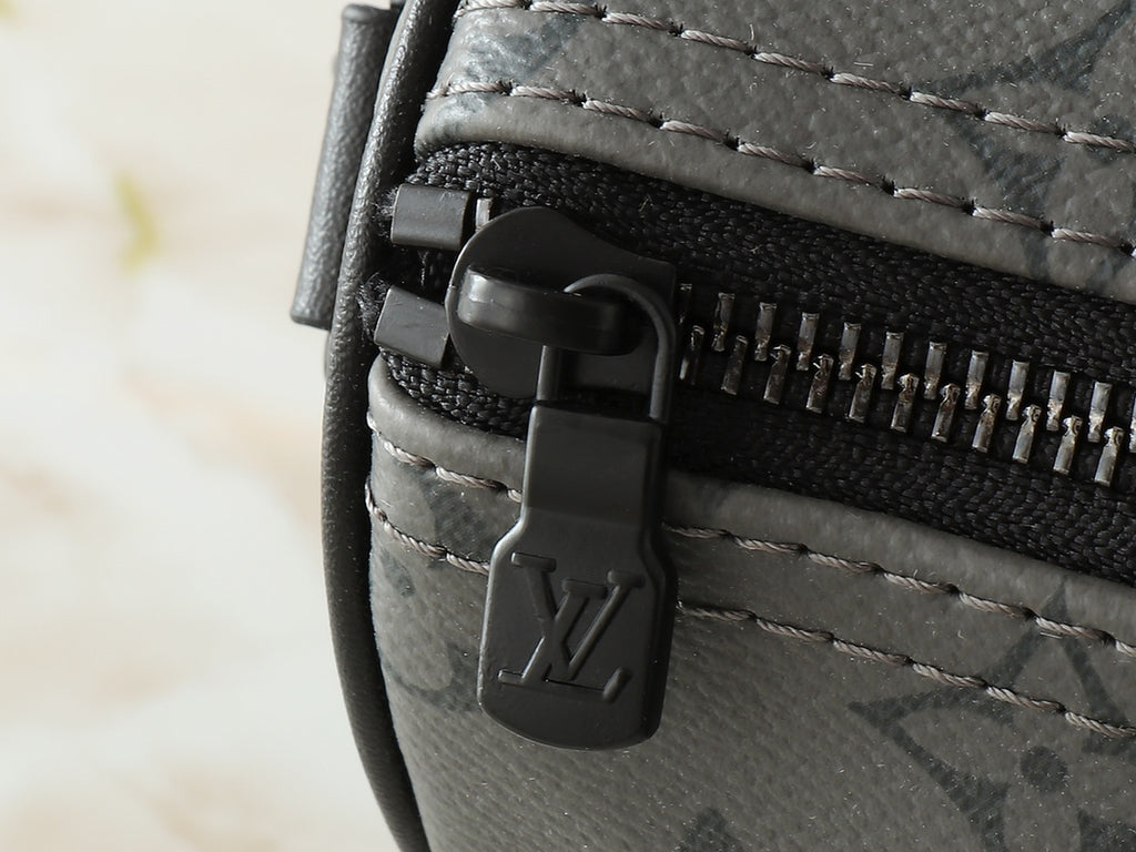 B1X104E60 Popular   leather bag