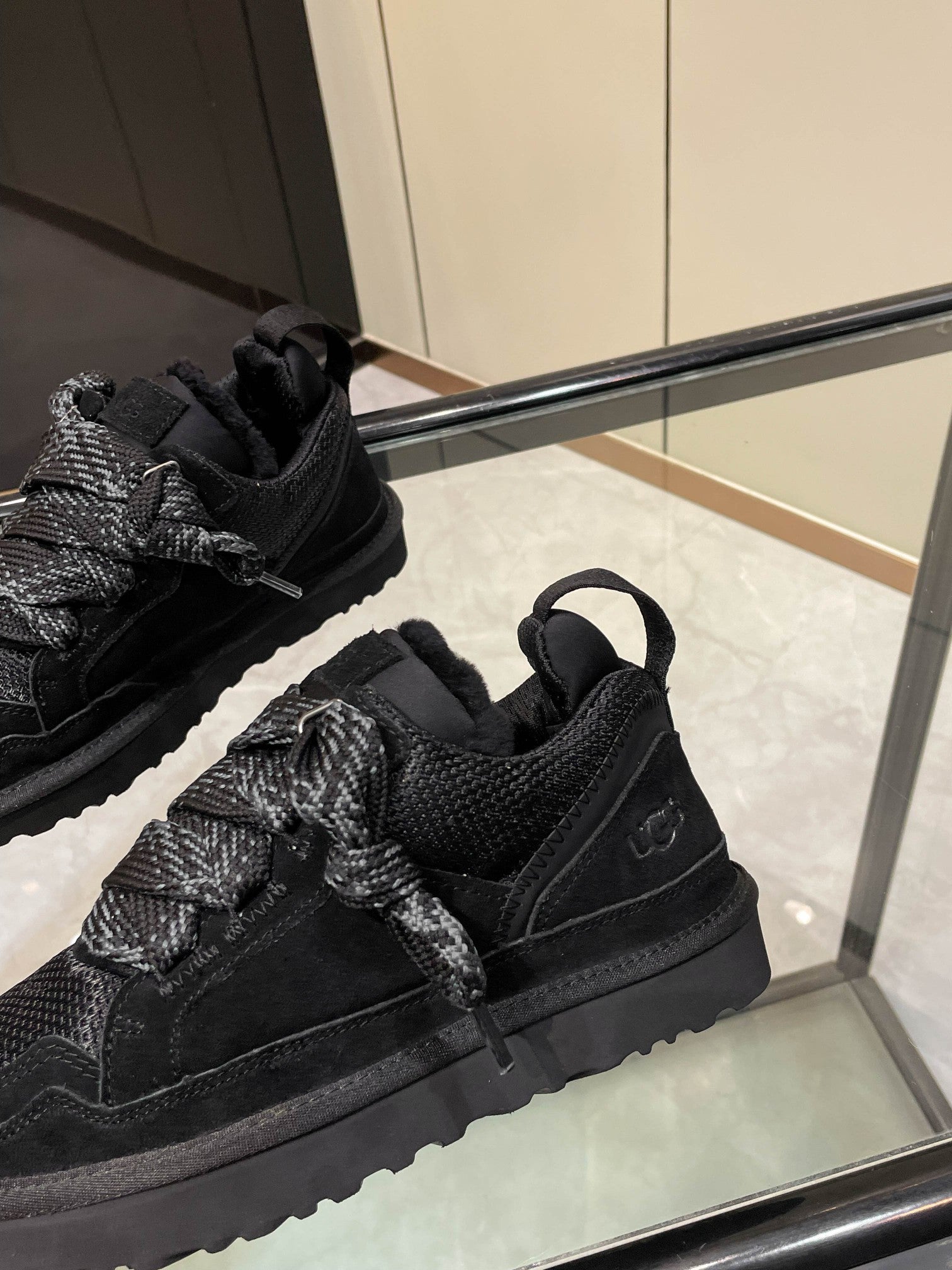 Z2Q105U262 Popular high-quality Shoes