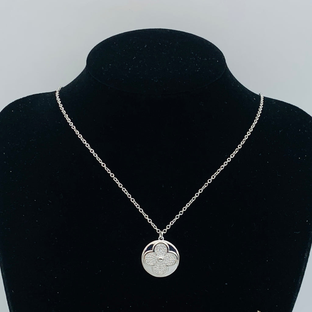 X1Q85E51X Popular Necklace