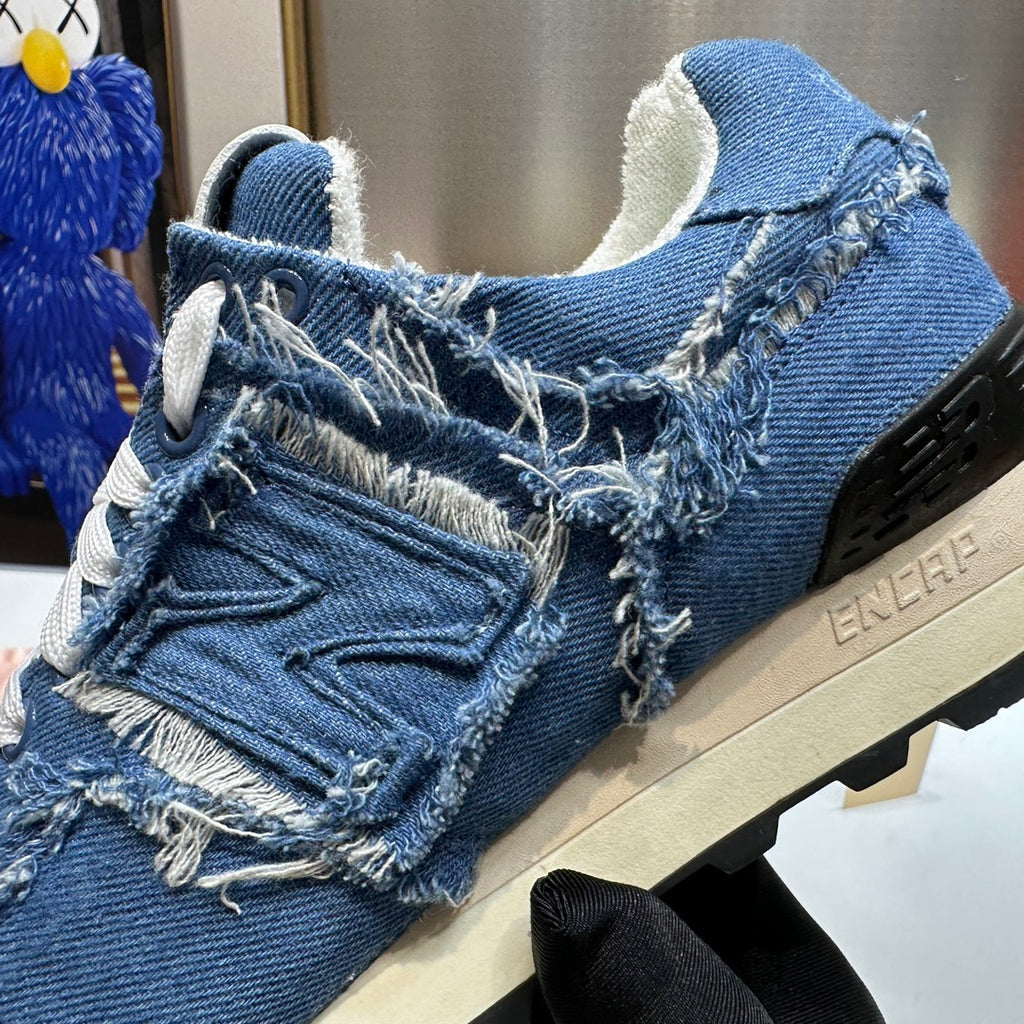 Z1Q105A341 Popular  Shoes