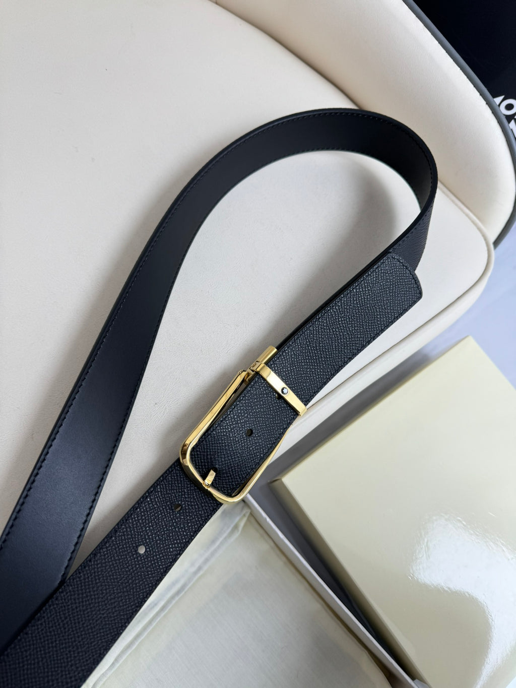 P1R55A235 Popular   High quality belt With full package