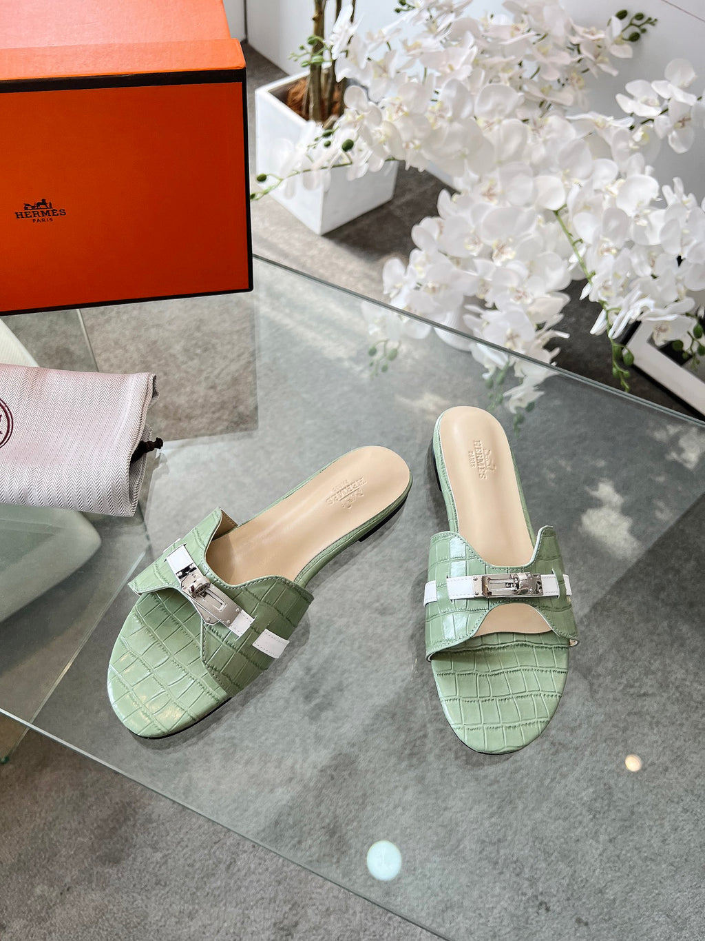 Z2Z85H10  Popular leather Shoes